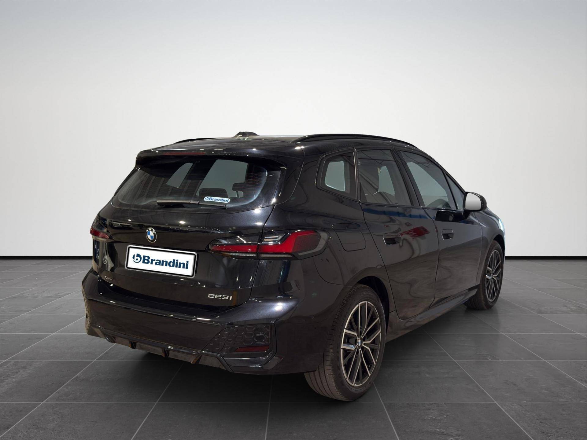 BMW Serie 2 Active Tourer 223i Active Tourer mhev 48V xdrive auto usata in pronta consegna - Brandini