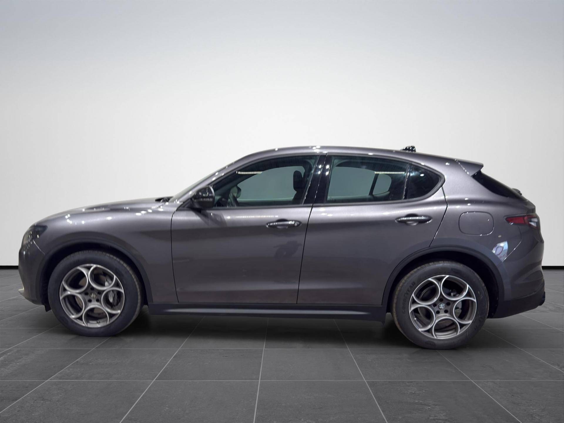 ALFA ROMEO Stelvio Stelvio 2.2 t Sprint Q4 210cv auto usata in pronta consegna - Brandini