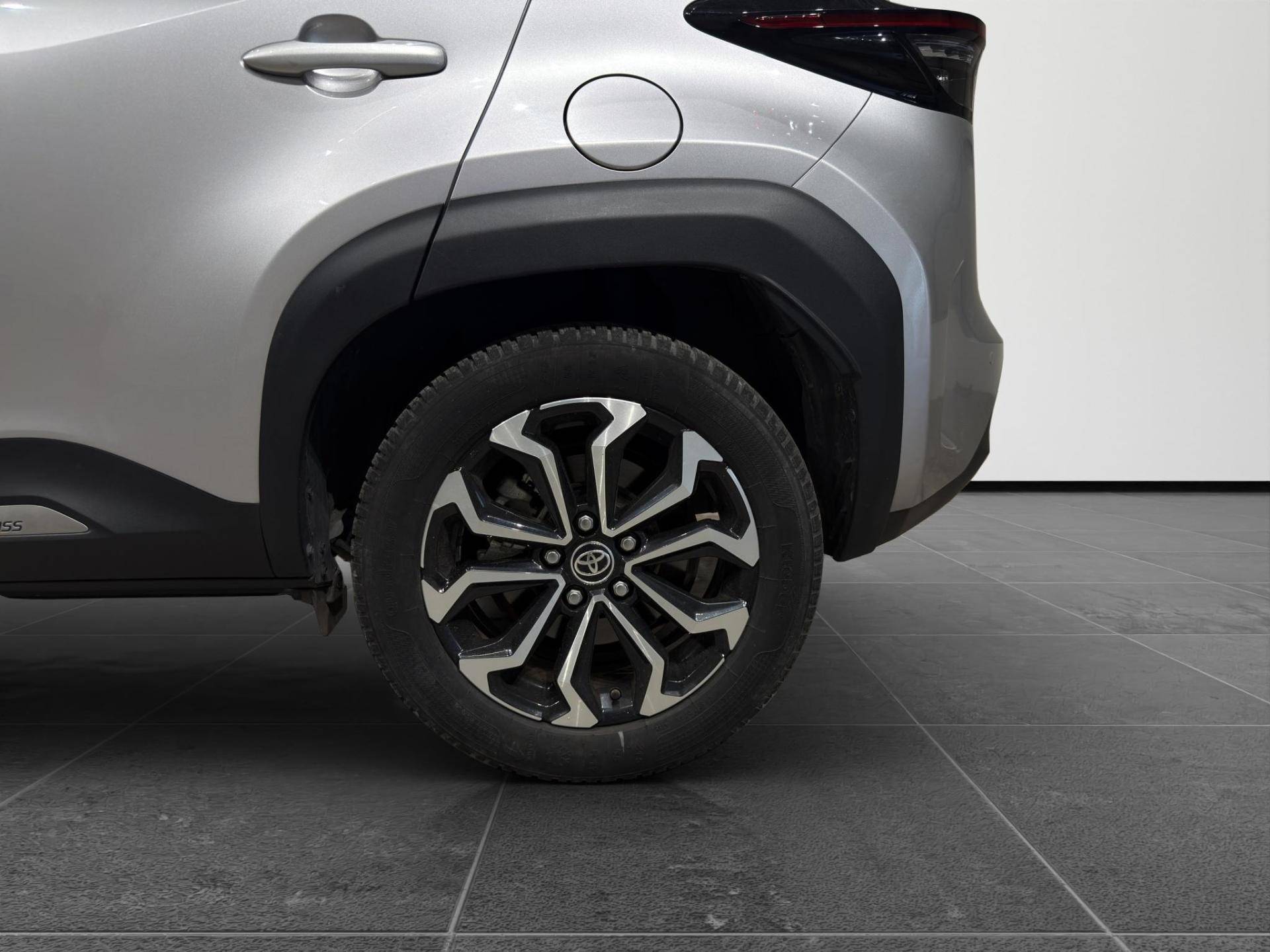 Auto Venduta - TOYOTA Yaris Cross Yaris Cross 1.5h Trend fwd 116cv e-cvt usata in pronta consegna - Brandini