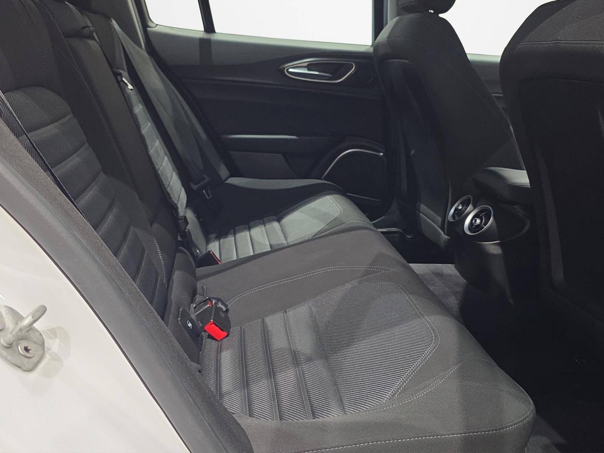 ALFA ROMEO GIULIA Giulia 2.2 t Sprint 160cv auto usata in pronta consegna - Brandini