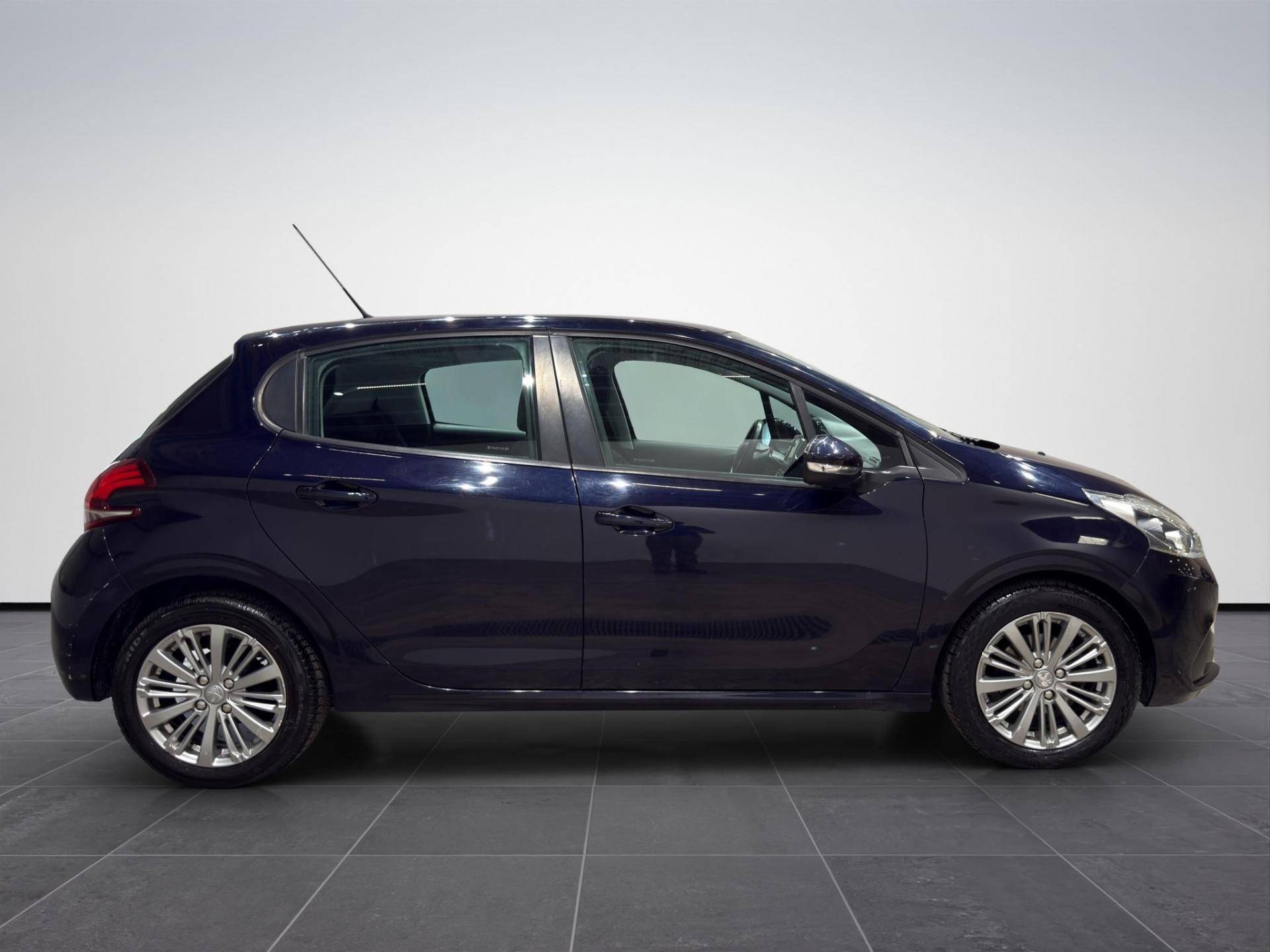 PEUGEOT 208 208 1.6 bluehdi Active 75cv 5p usata in pronta consegna - Brandini
