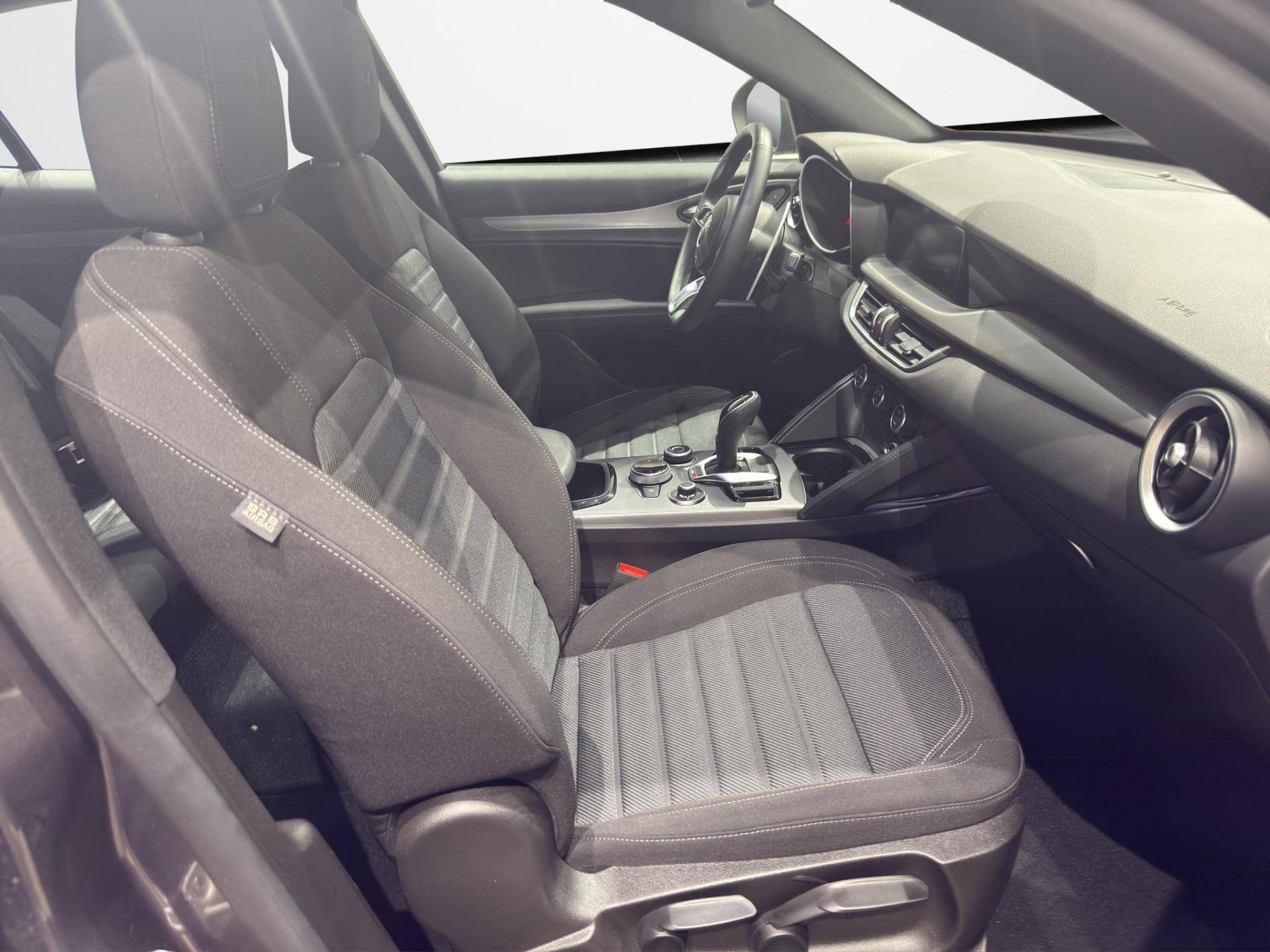 ALFA ROMEO Stelvio Stelvio 2.2 t Sprint Q4 210cv auto usata in pronta consegna - Brandini