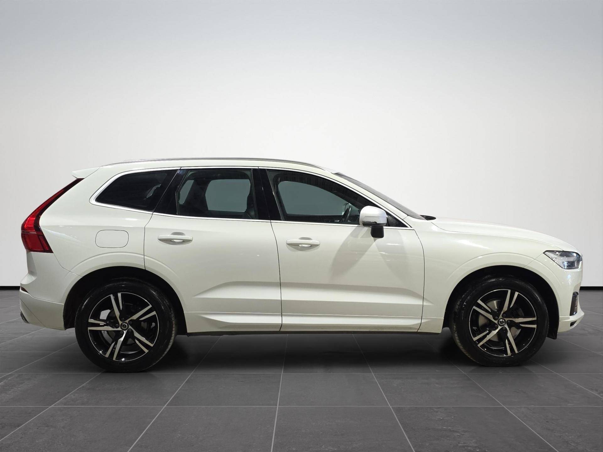 VOLVO XC60 XC60 2.0 D4 R-Design awd geartronic my18 usata in pronta consegna - Brandini