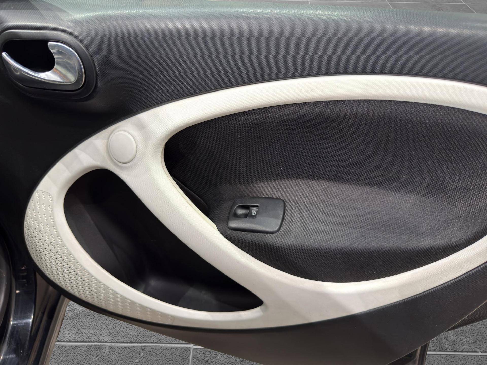 Auto Venduta - SMART Forfour Forfour 1.0 Passion 71cv usata in pronta consegna - Brandini