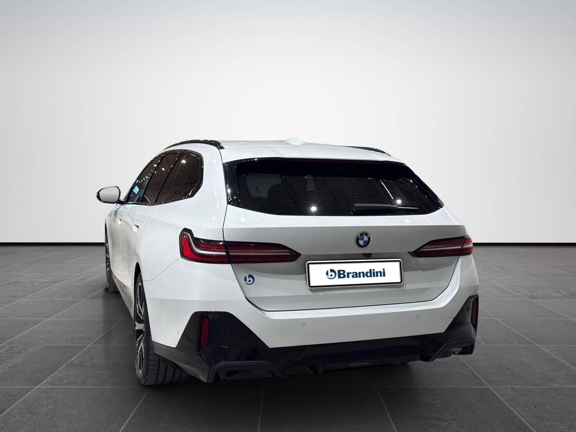 BMW Serie 5 Touring 540d Touring 48V xdrive MSport auto usata in pronta consegna - Brandini