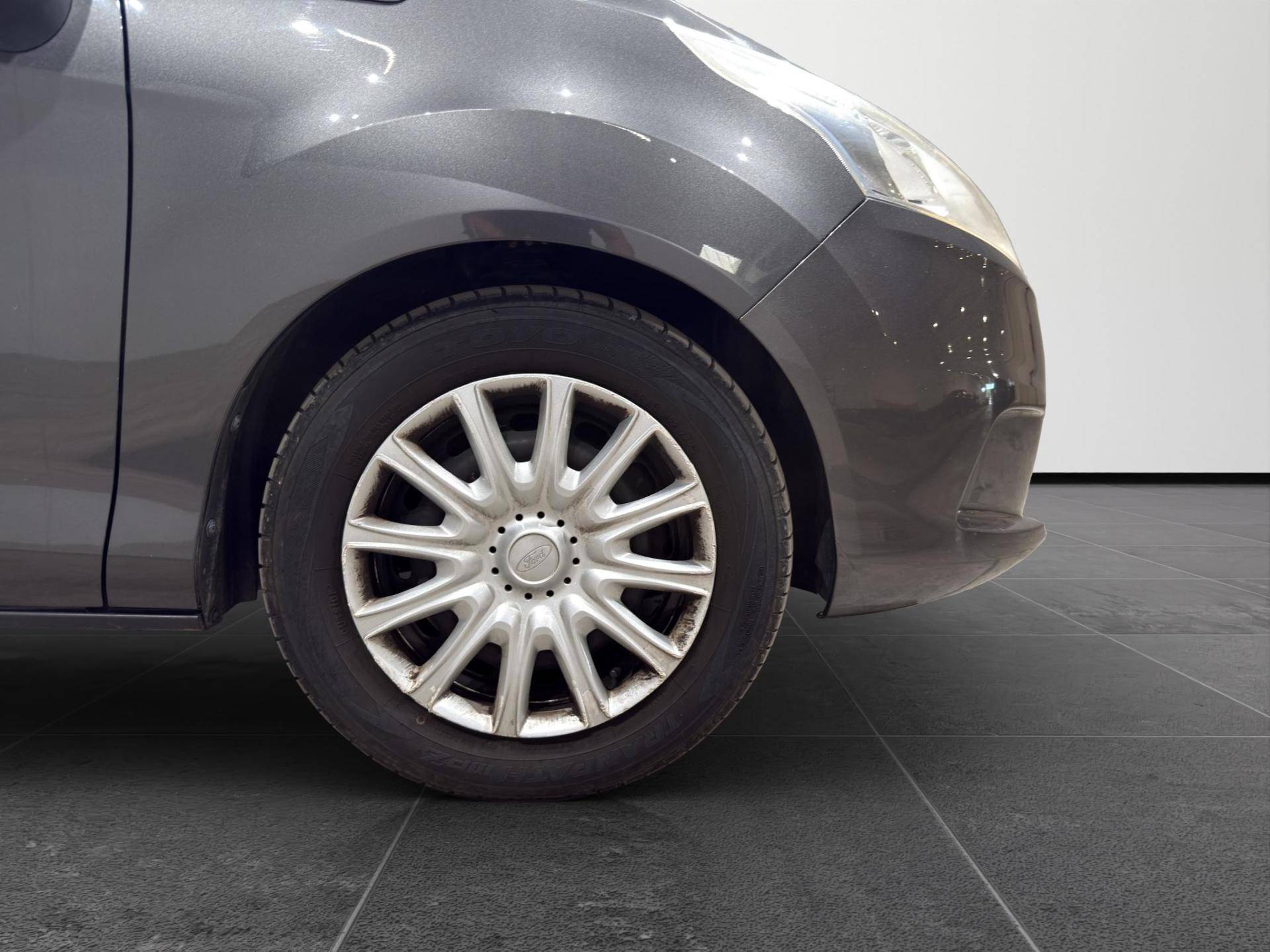 FORD B-Max B-Max 1.5 tdci Plus 75cv E6 usata in pronta consegna - Brandini