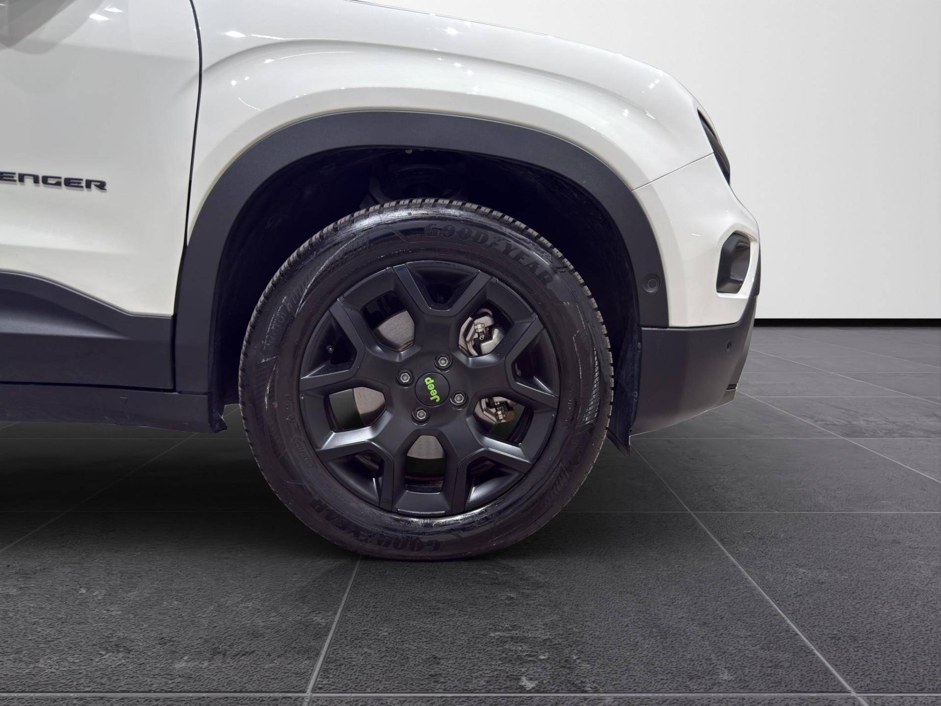 JEEP Avenger Avenger 1.2 turbo e-hybrid mhev Overland 4xe 145cv edct6 usata in pronta consegna - Brandini