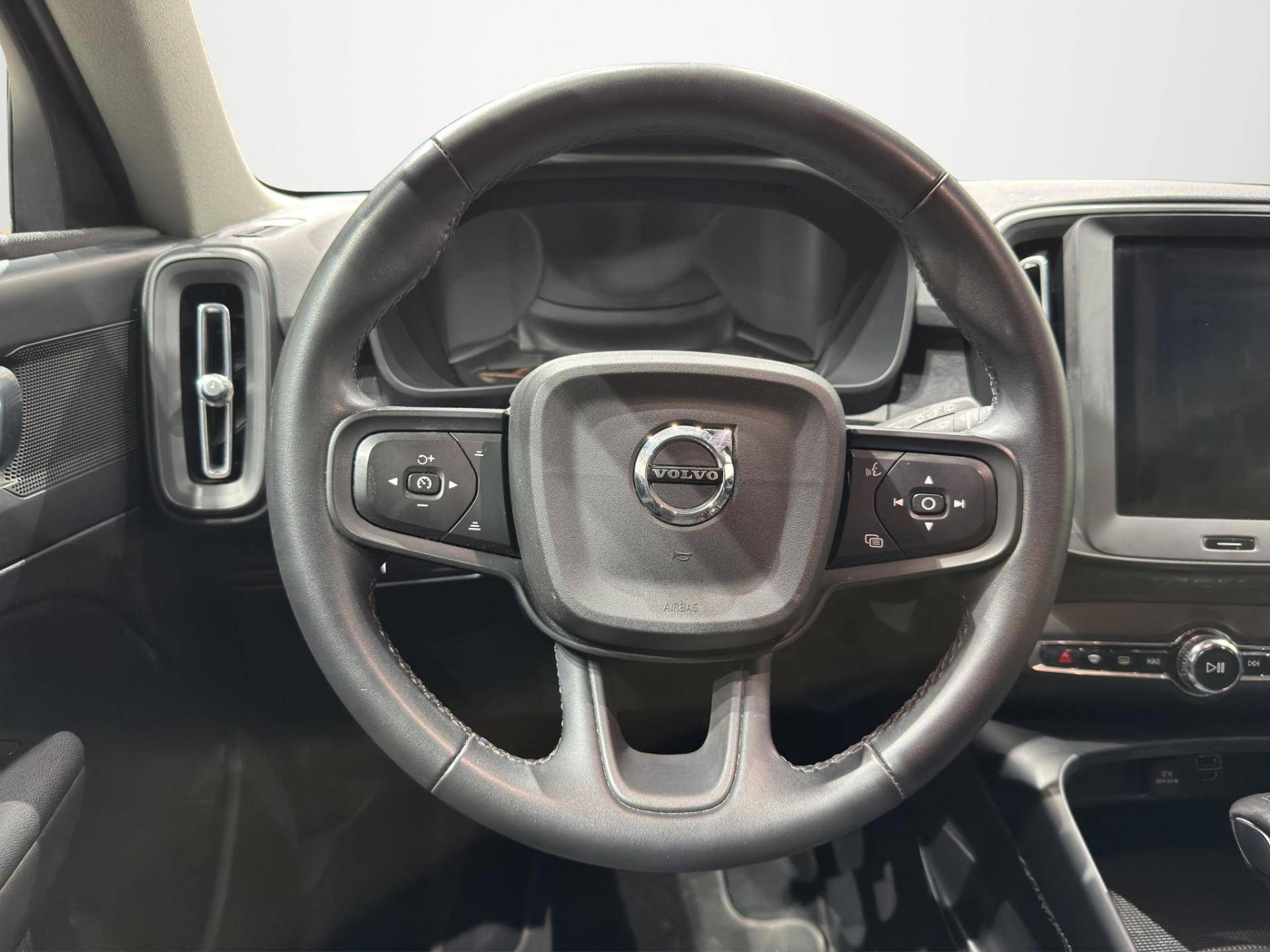 Auto Venduta - VOLVO XC40 XC40 1.5 T2 Momentum Core my21 usata in pronta consegna - Brandini