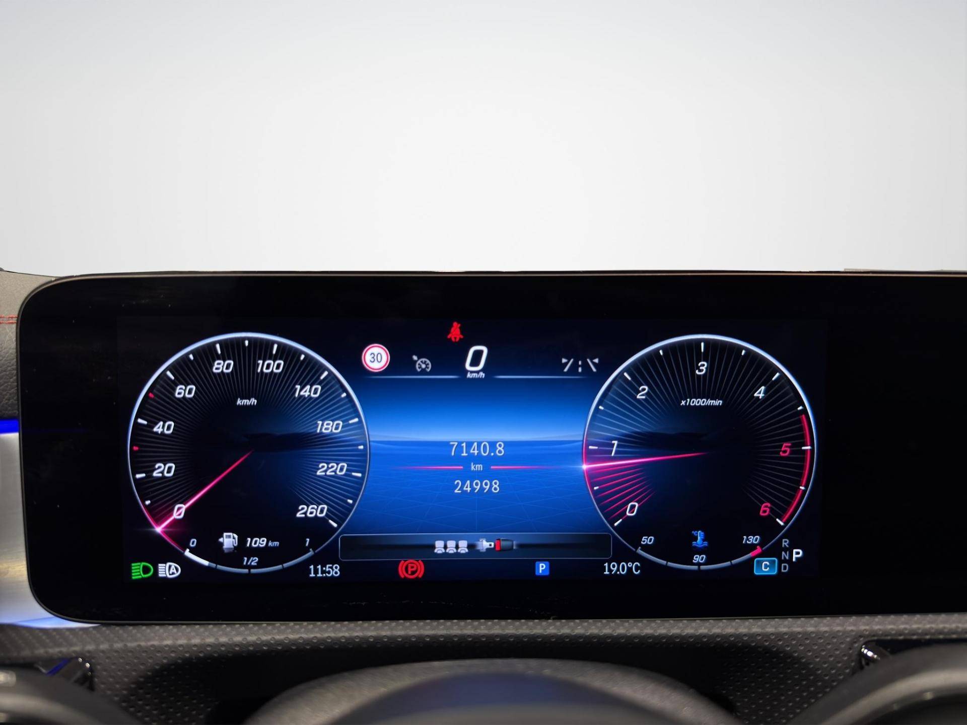 MERCEDES CLA CLA Shooting Brake 200 d AMG Line Advanced Plus auto usata in pronta consegna - Brandini