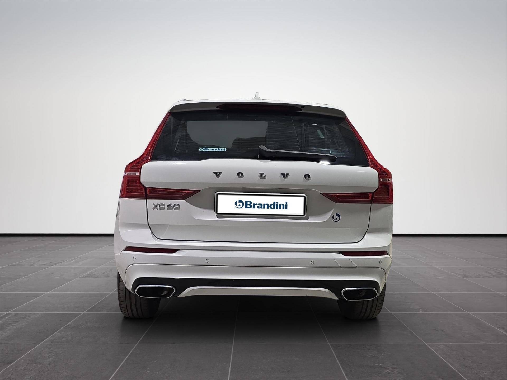 VOLVO XC60 XC60 2.0 D4 R-Design awd geartronic my18 usata in pronta consegna - Brandini