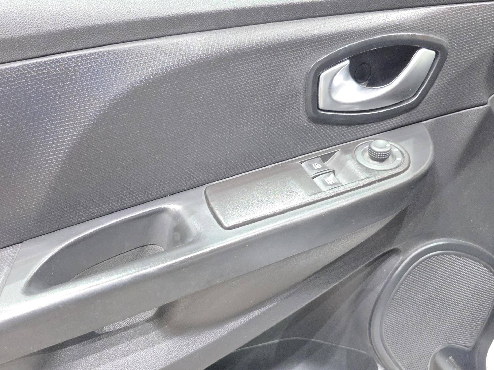 RENAULT Clio Clio 5p 1.5 dci energy Zen (live) s&s 75cv E6 usata in pronta consegna - Brandini