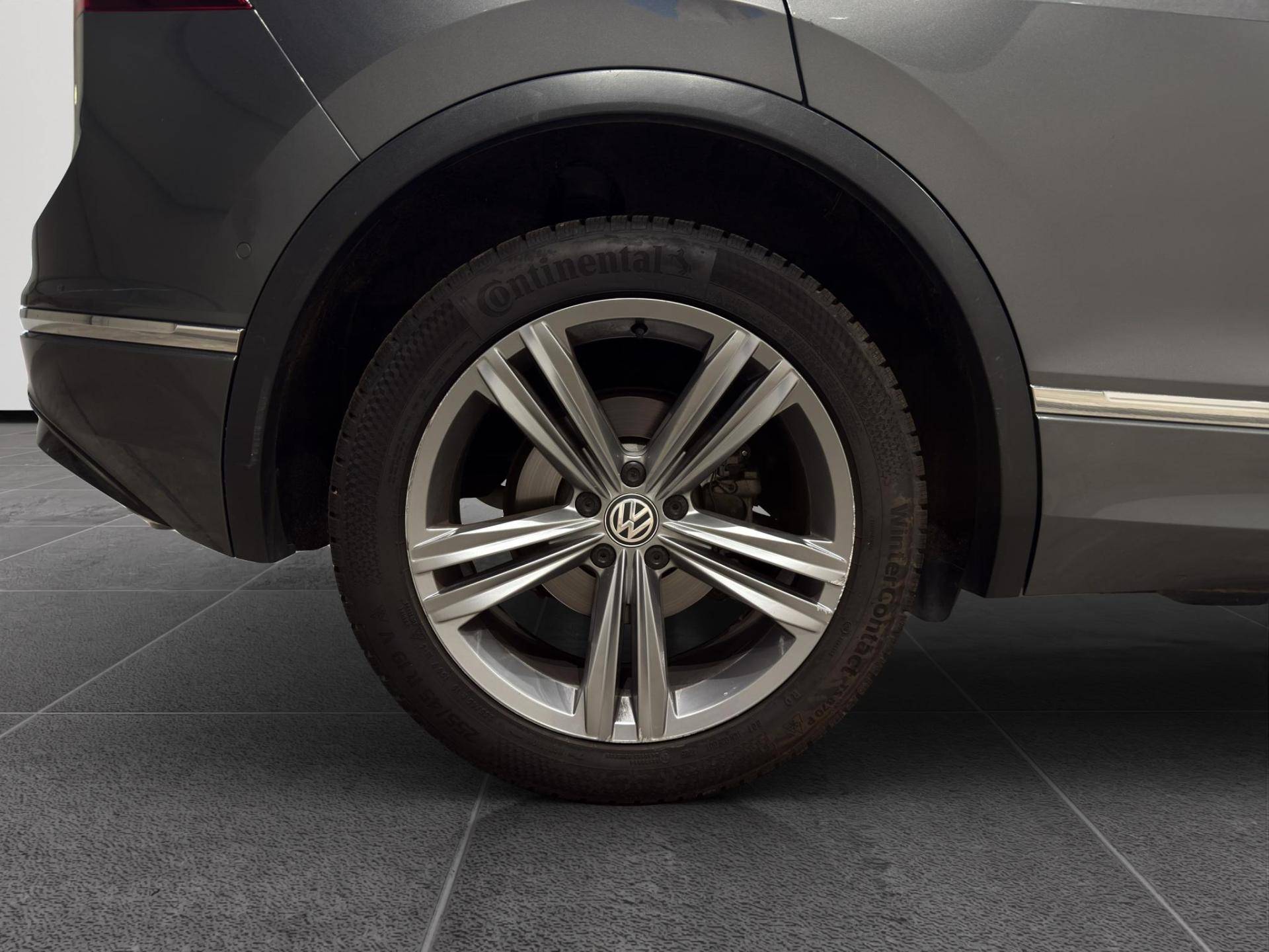 VOLKSWAGEN Tiguan Tiguan 2.0 tdi Advanced R-Line Exterior Pack 150cv dsg usata in pronta consegna - Brandini