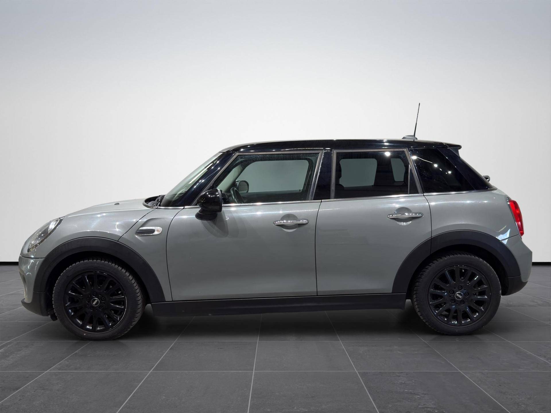 Auto Venduta - MINI Mini Mini 5p 1.5 Cooper Hype auto usata in pronta consegna - Brandini