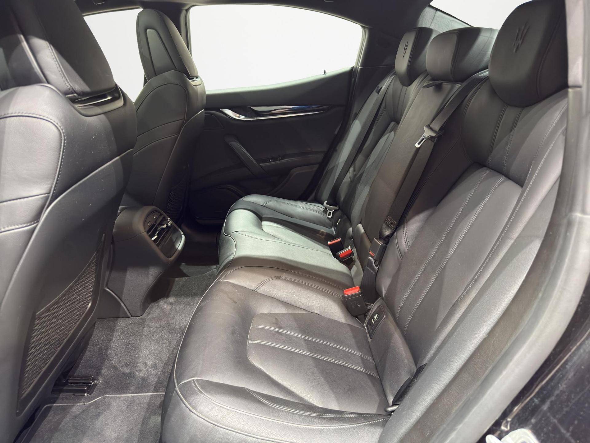 MASERATI Ghibli Ghibli 2.0 mhev Gransport 330cv auto usata in pronta consegna - Brandini
