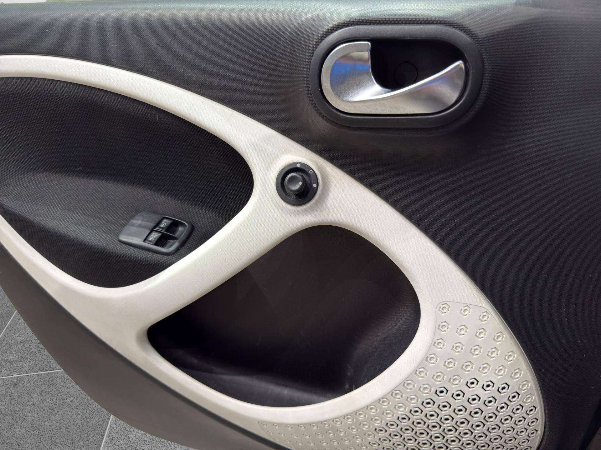 Auto Venduta - SMART Forfour Forfour 1.0 Passion 71cv usata in pronta consegna - Brandini