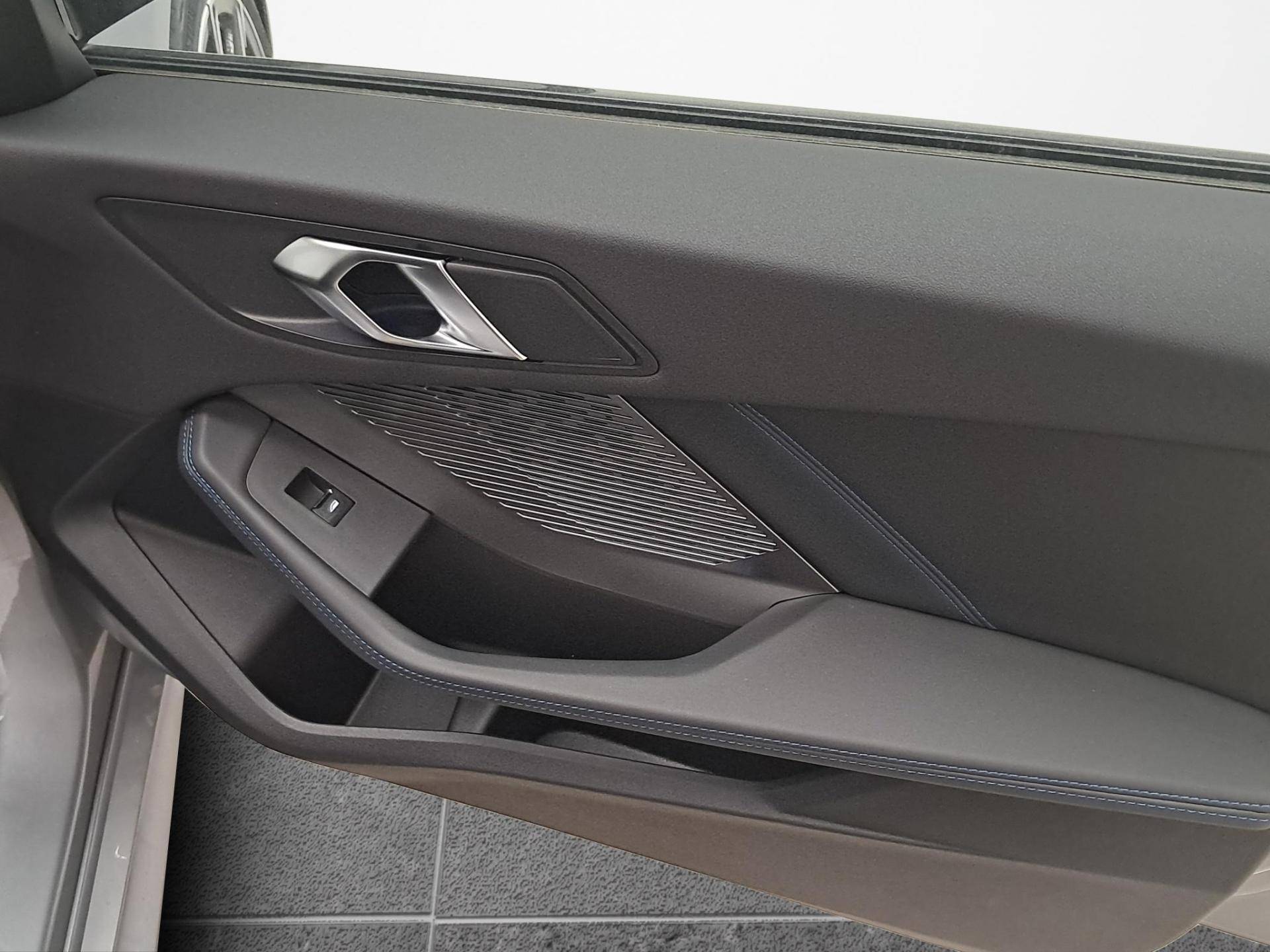BMW Serie 1 118d auto usata in pronta consegna - Brandini