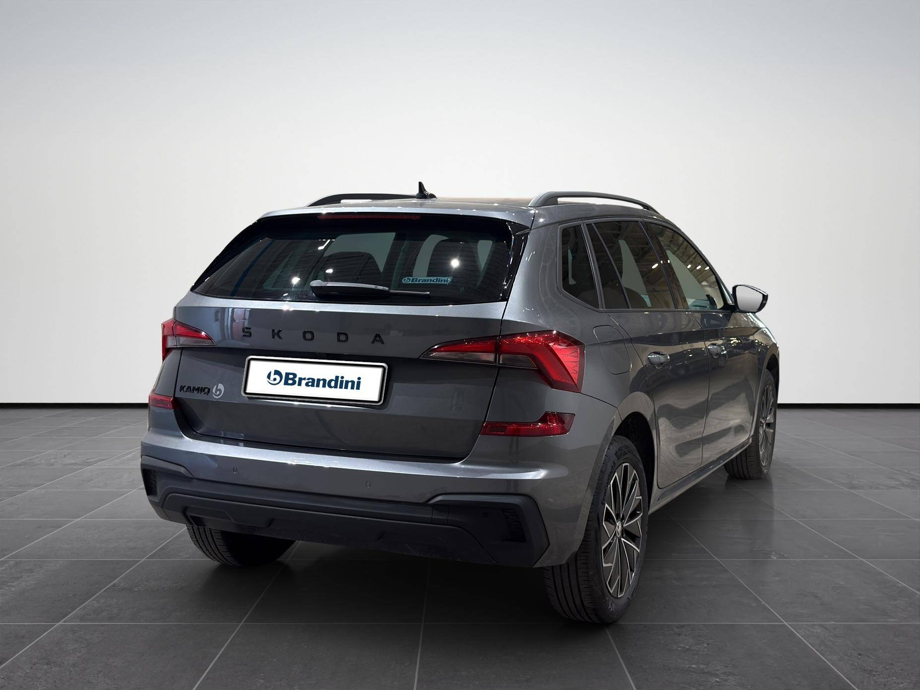 SKODA Kamiq 2024 Kamiq 1.0 tsi Black Dots 115cv usata in pronta consegna - Brandini