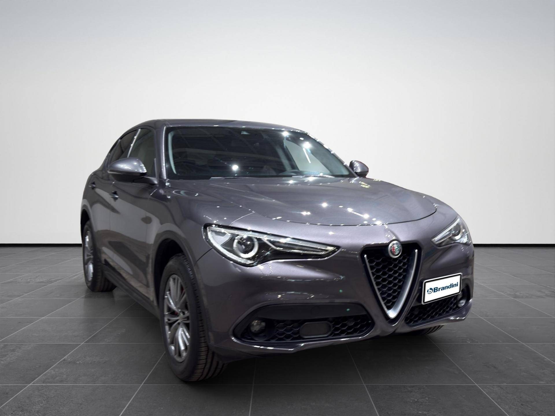 ALFA ROMEO Stelvio Stelvio 2.2 t Executive Q4 210cv auto usata in pronta consegna - Brandini
