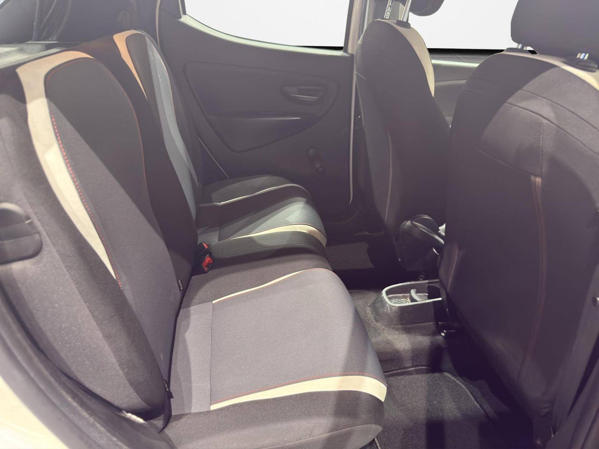 Auto Venduta - LANCIA Ypsilon Ypsilon 1.2 8v Silver c/clima 69cv usata in pronta consegna - Brandini