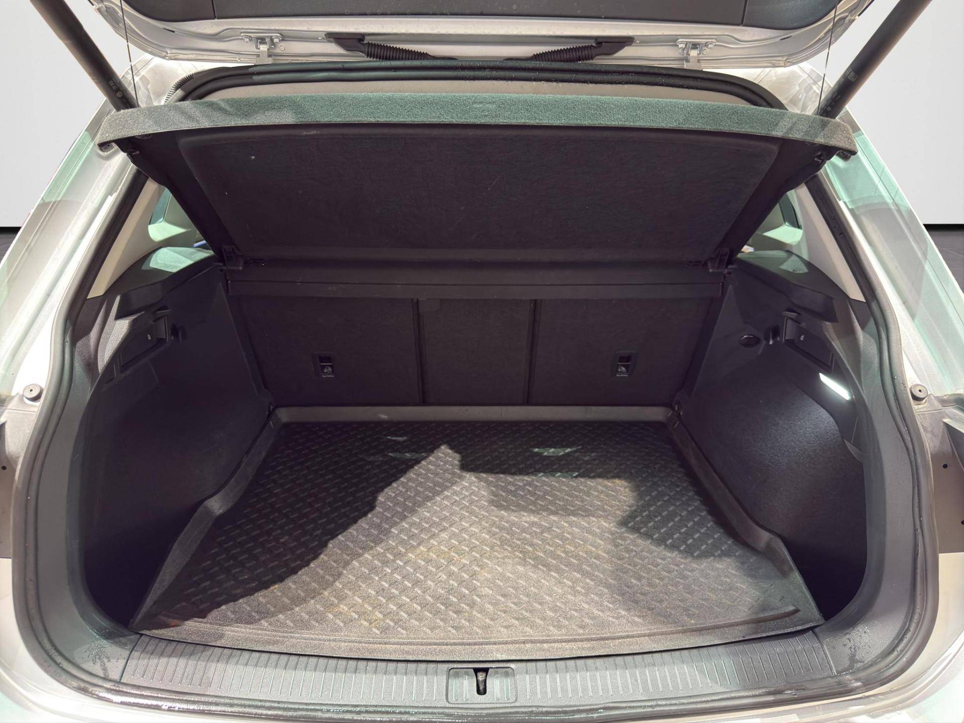 VOLKSWAGEN Tiguan Tiguan 2.0 tdi scr Elegance 4motion 150cv dsg usata in pronta consegna - Brandini