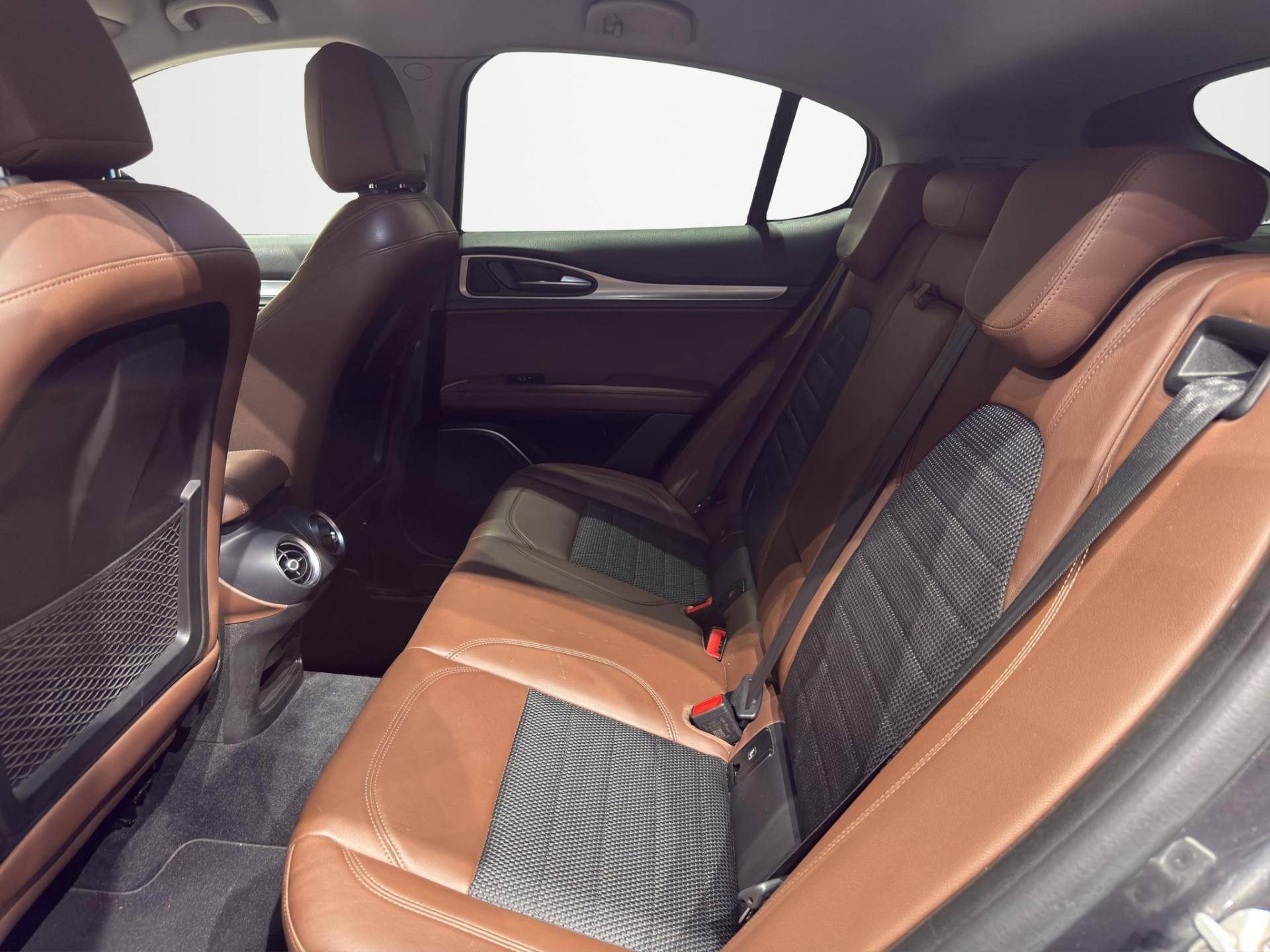 ALFA ROMEO Stelvio Stelvio 2.2 t Executive Q4 210cv auto usata in pronta consegna - Brandini