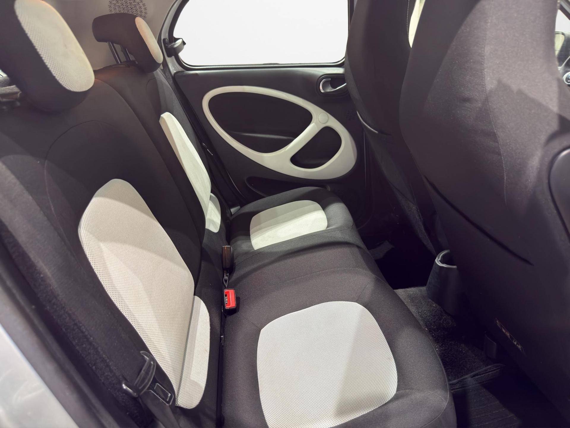 Auto Venduta - SMART Forfour Forfour 1.0 Passion 71cv twinamic usata in pronta consegna - Brandini