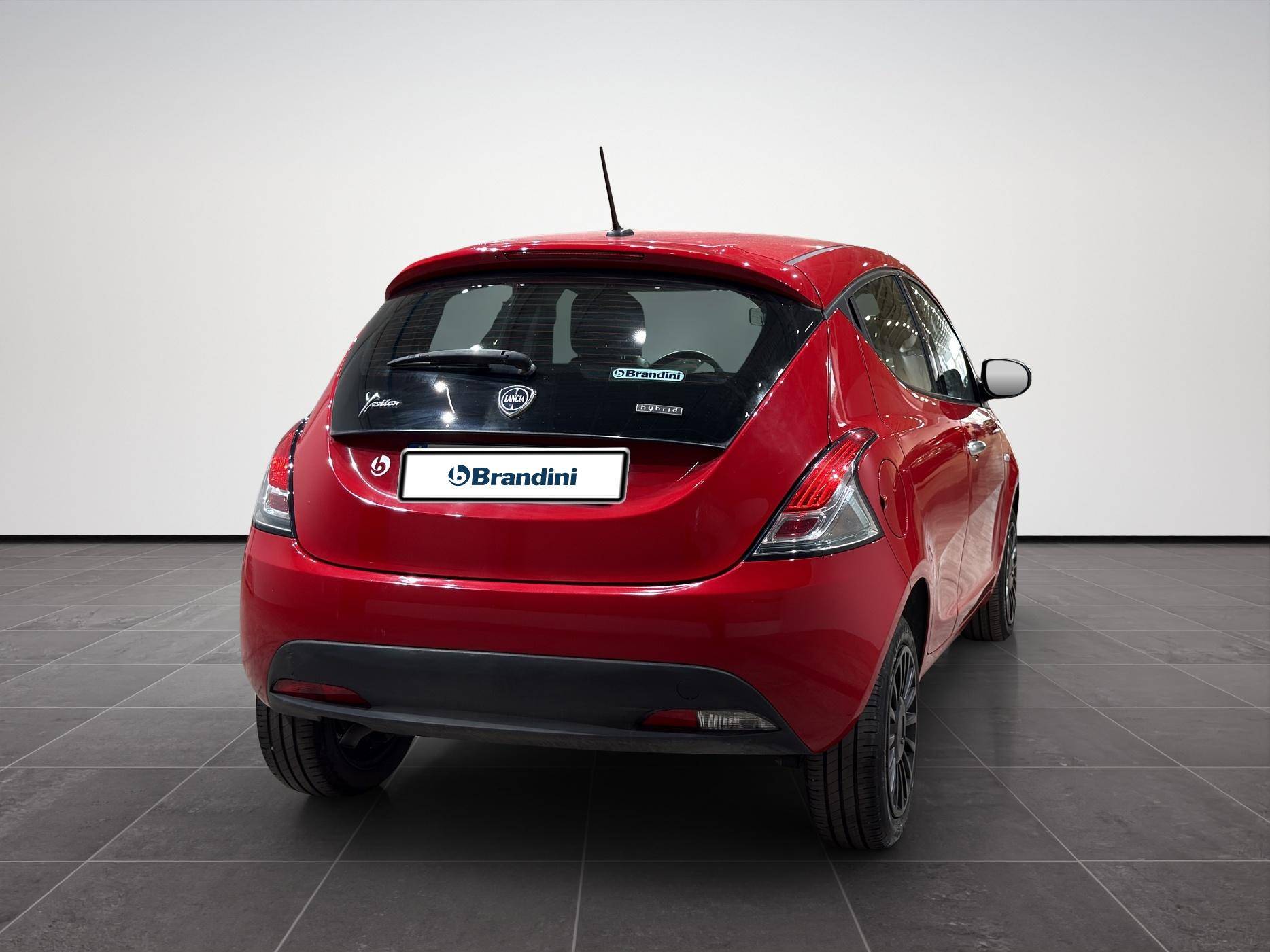 Auto Venduta - LANCIA Ypsilon Ypsilon 1.0 hybrid Silver s&s 70cv usata in pronta consegna - Brandini
