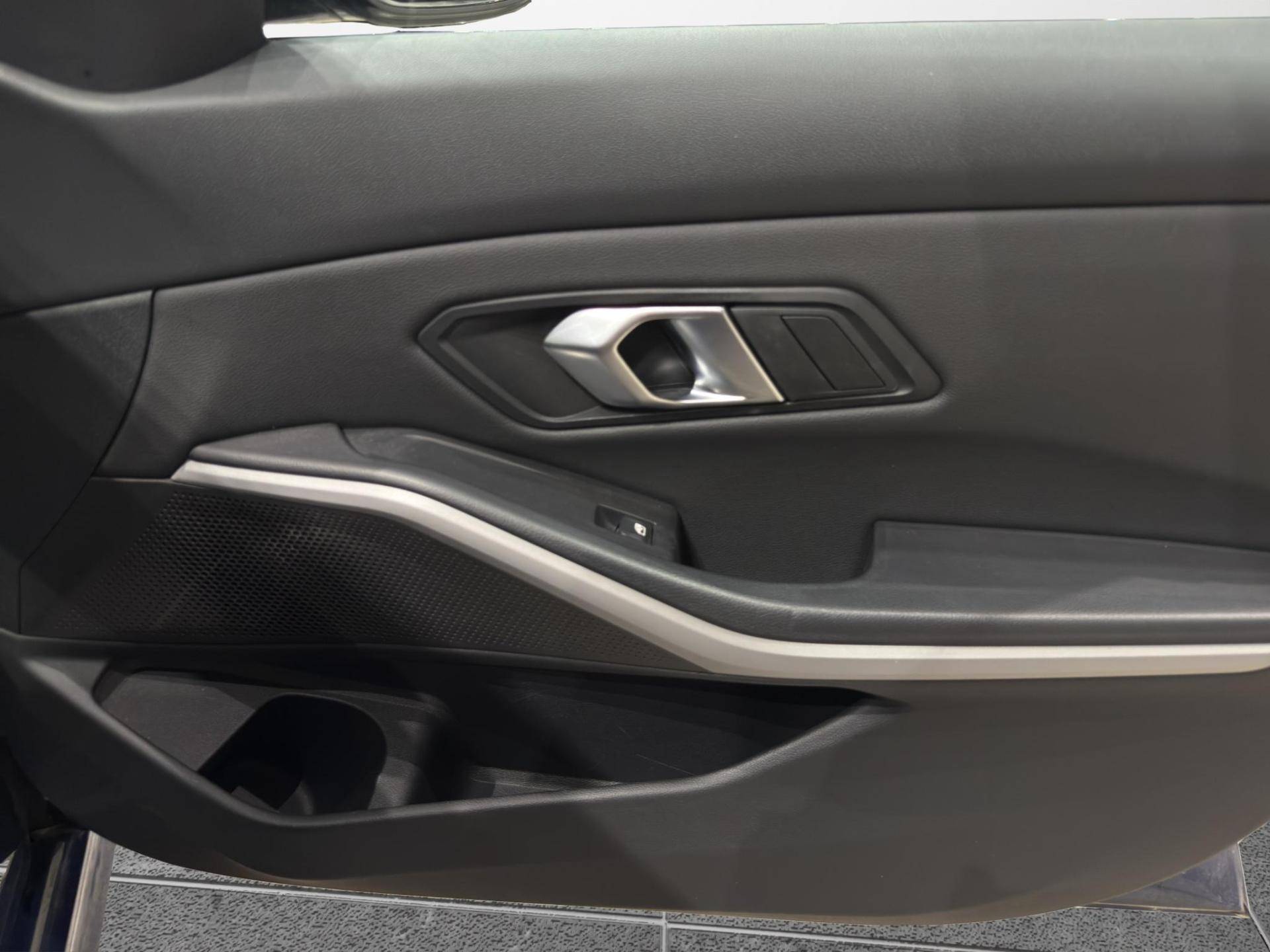 BMW Serie 3 Touring 316d Touring mhev 48V auto usata in pronta consegna - Brandini