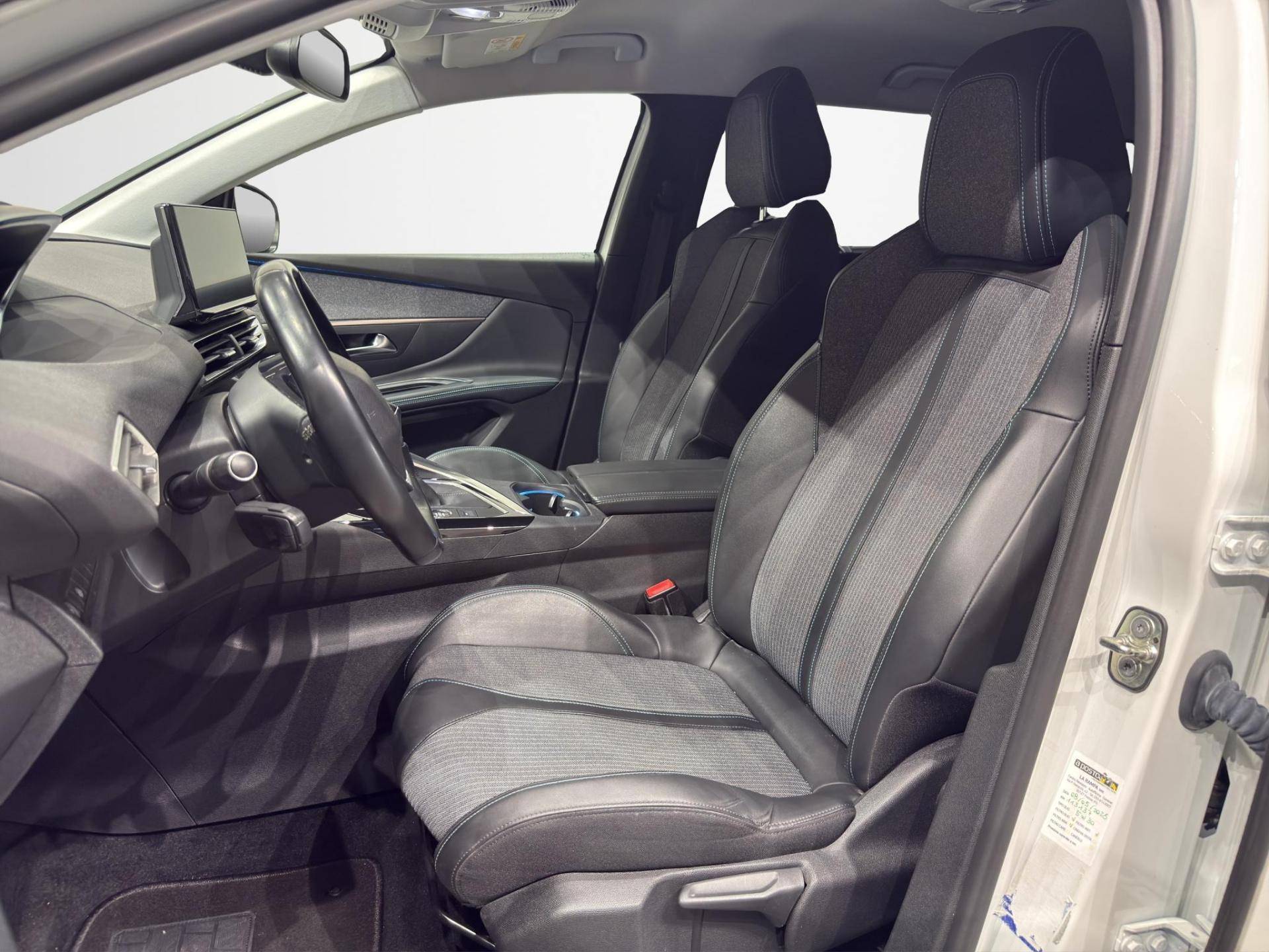 PEUGEOT 5008 5008 1.5 bluehdi Allure s&s 130cv usata in pronta consegna - Brandini