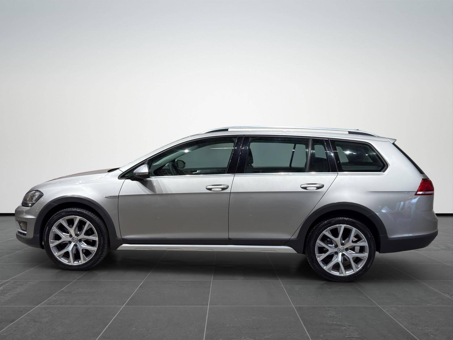 VOLKSWAGEN Golf Golf Alltrack 2.0 tdi Executive 184cv dsg usata in pronta consegna - Brandini