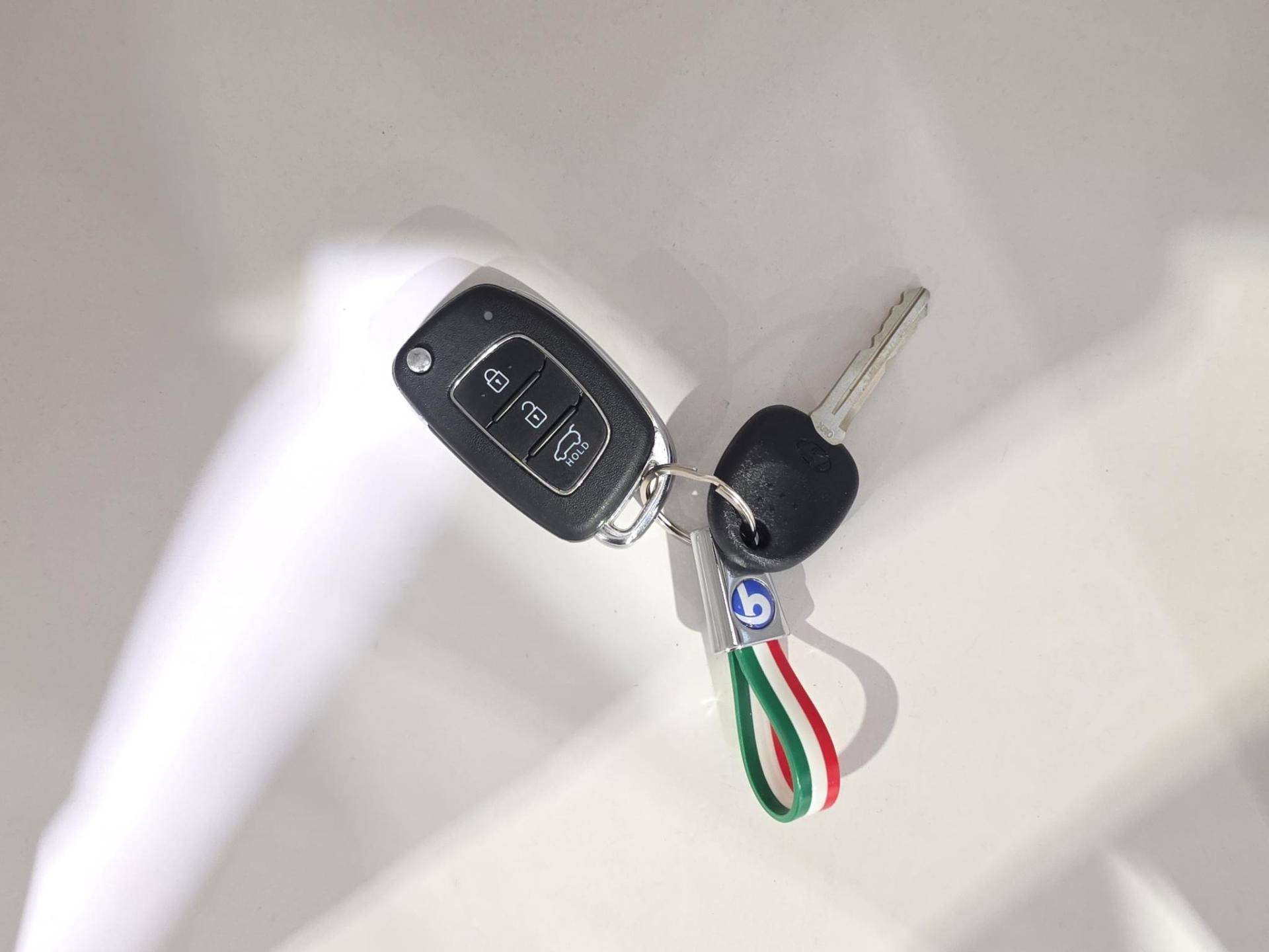 Auto Venduta - HYUNDAI I10 i10 1.0 MPI Prime usata in pronta consegna - Brandini