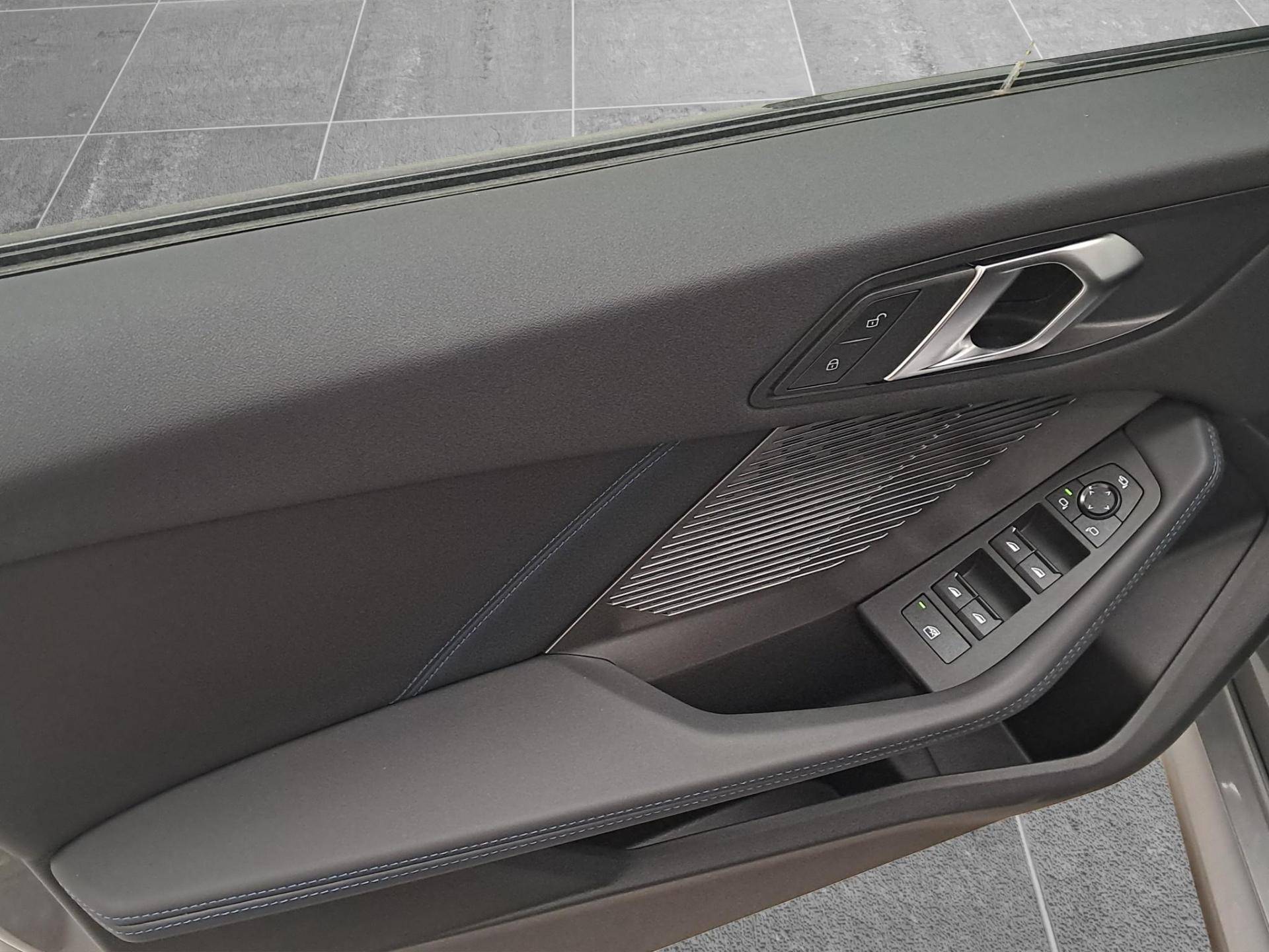 BMW Serie 1 118d auto usata in pronta consegna - Brandini