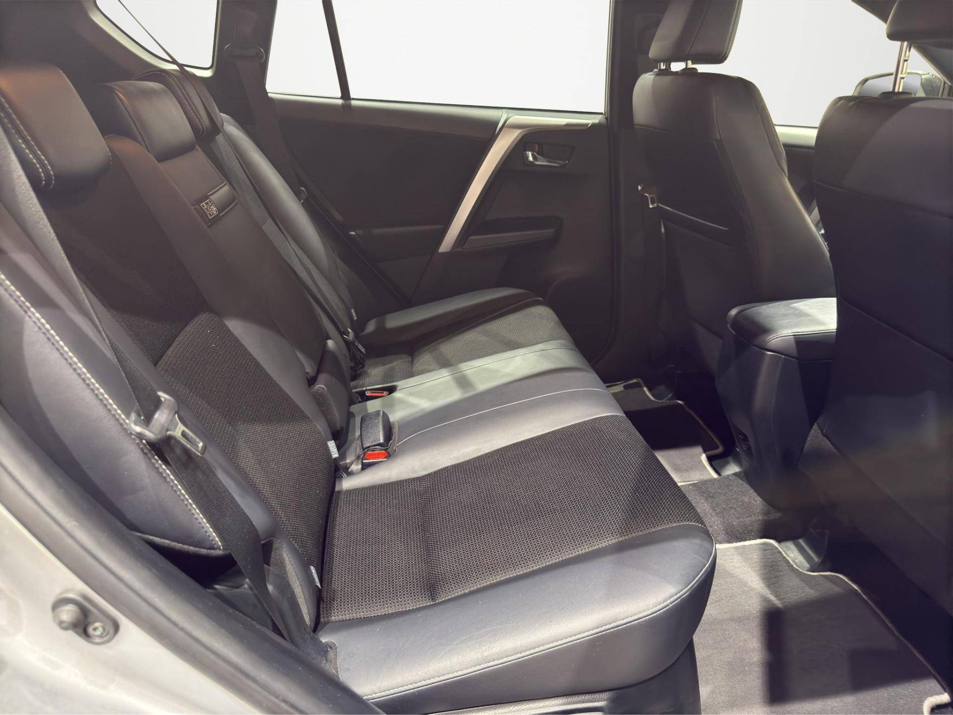 Auto Venduta - TOYOTA Rav4 Rav4 2.5 vvt-i h Exclusive 2wd e-cvt usata in pronta consegna - Brandini