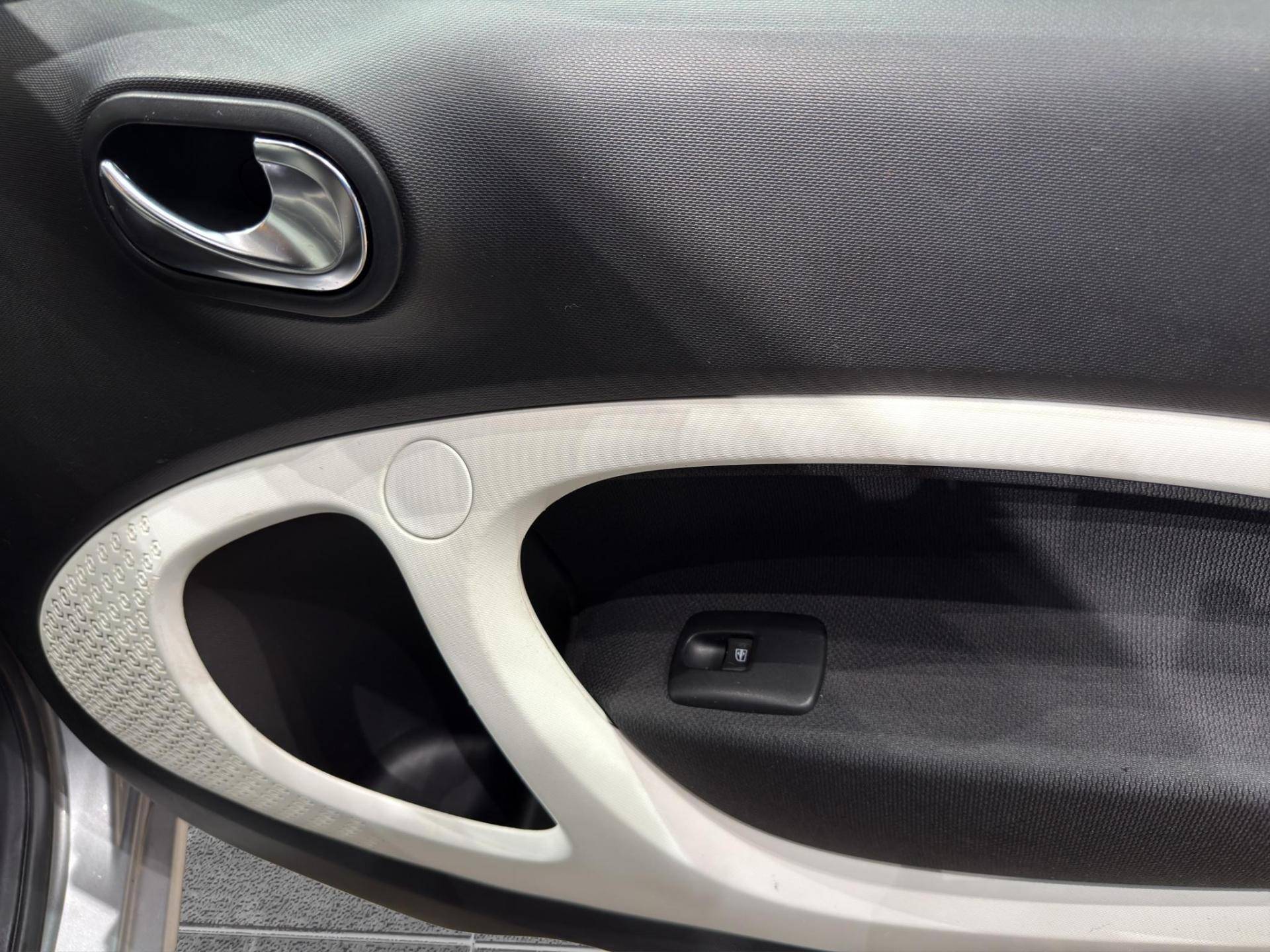 SMART Fortwo Fortwo 1.0 Passion 71cv twinamic usata in pronta consegna - Brandini