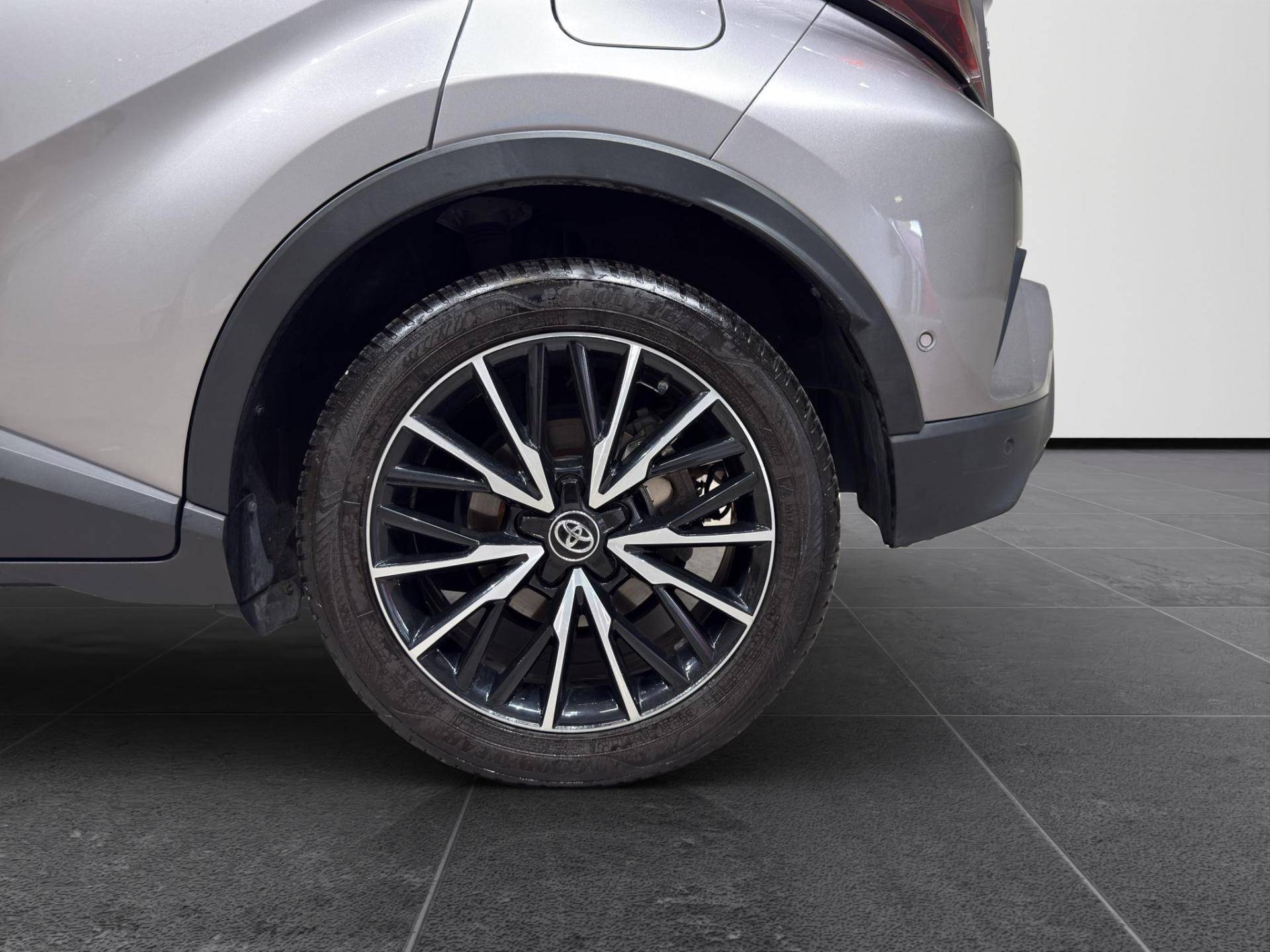 Auto Venduta - TOYOTA C-HR C-HR 1.8h Lounge 2wd e-cvt usata in pronta consegna - Brandini
