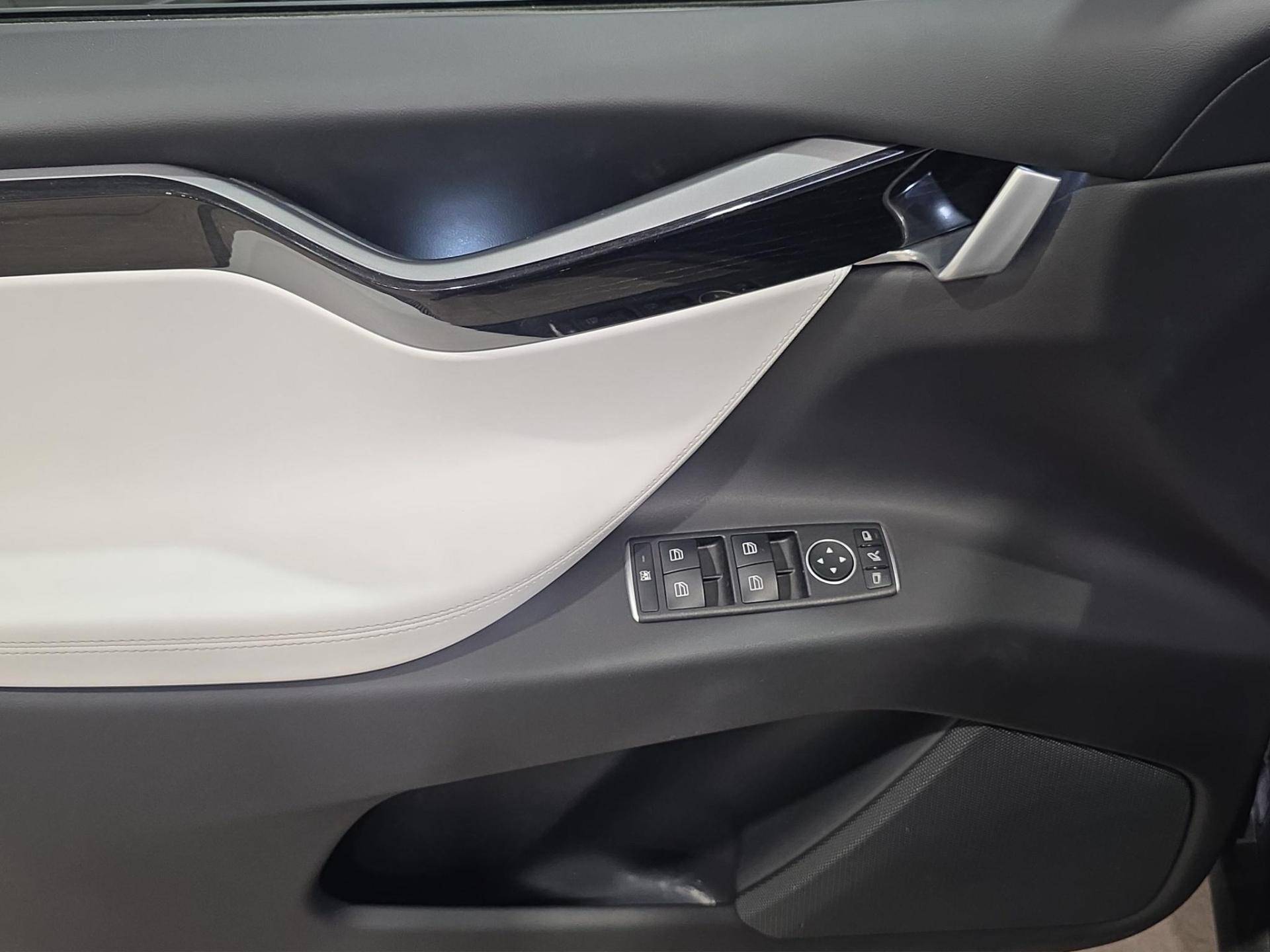 TESLA Model X Model X 100 D usata in pronta consegna - Brandini