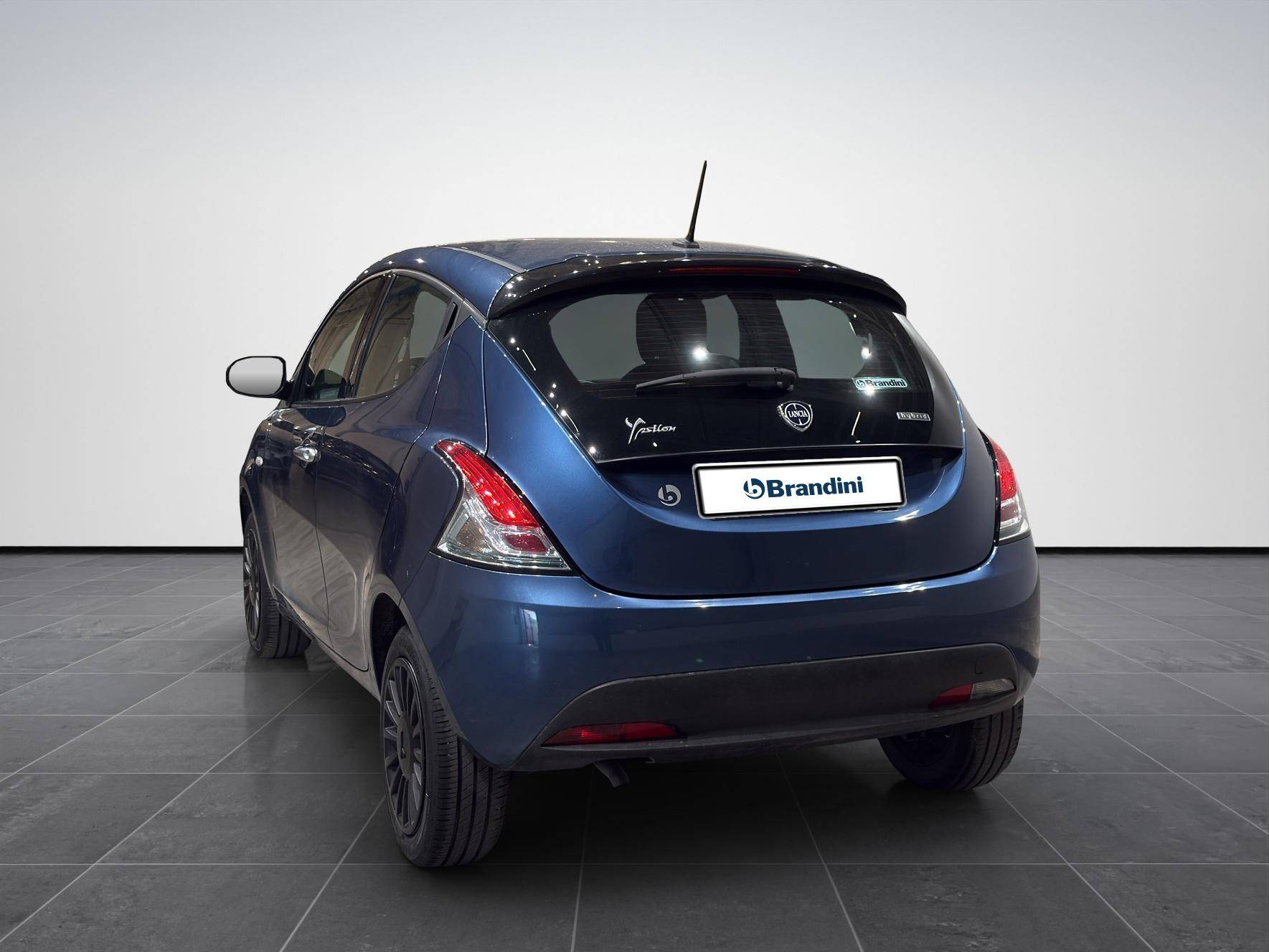 Auto Venduta - LANCIA Ypsilon Ypsilon 1.0 hybrid Silver s&s 70cv usata in pronta consegna - Brandini