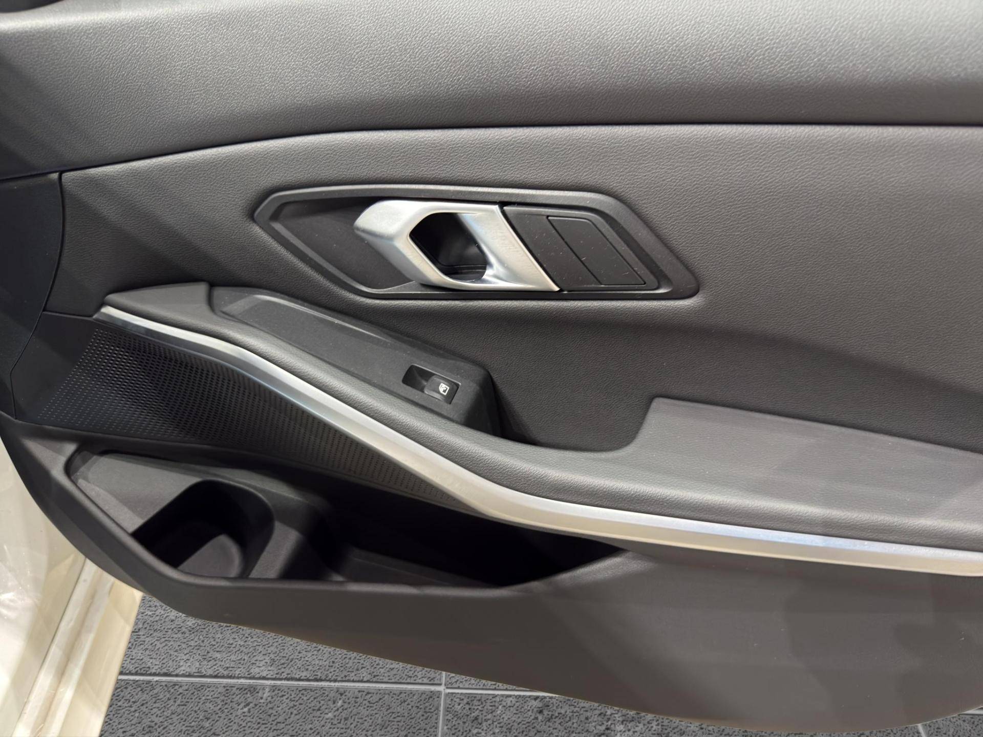 BMW Serie 3 Touring 318d Touring mhev 48V Msport auto usata in pronta consegna - Brandini