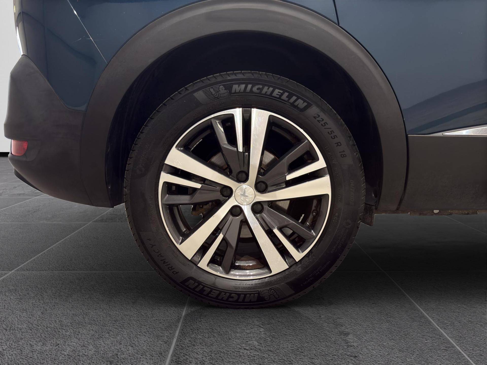 Auto Venduta - PEUGEOT 5008 5008 1.2 puretech t Allure Pack s&s 130cv usata in pronta consegna - Brandini