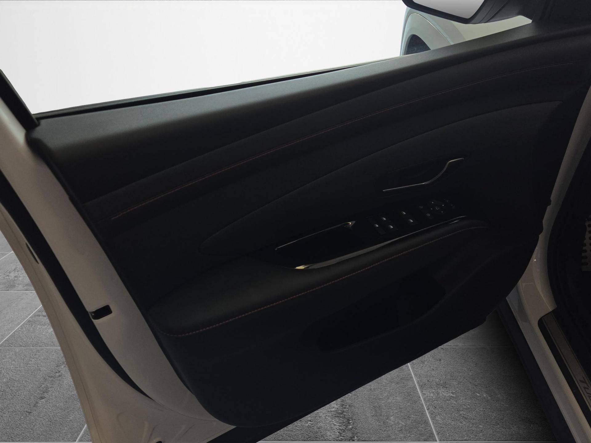 HYUNDAI Tucson Tucson 1.6 hev NLine Deluxe Pack 2wd 239cv auto usata in pronta consegna - Brandini