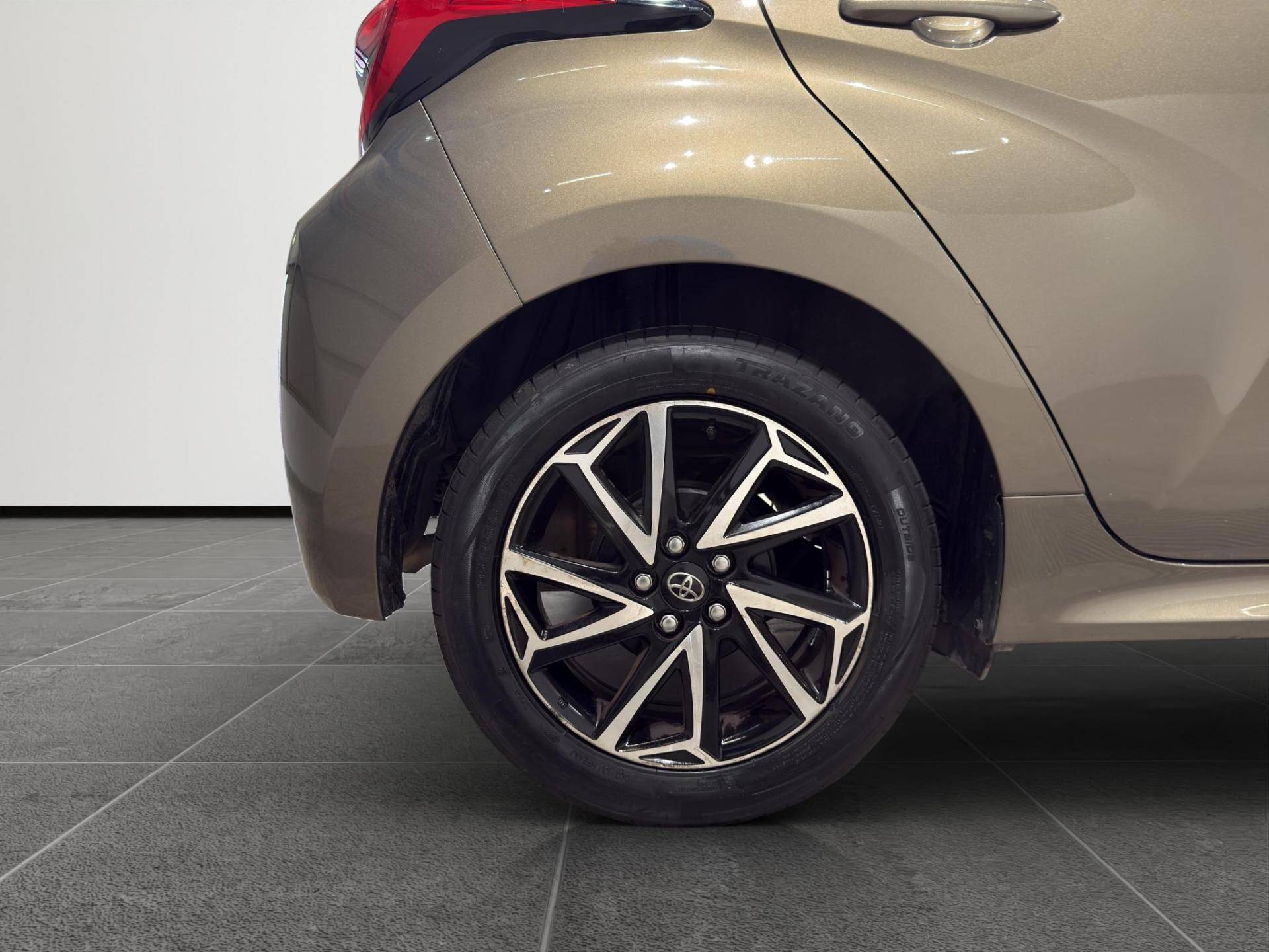 Auto Venduta - TOYOTA Yaris Yaris 1.0 Active usata in pronta consegna - Brandini