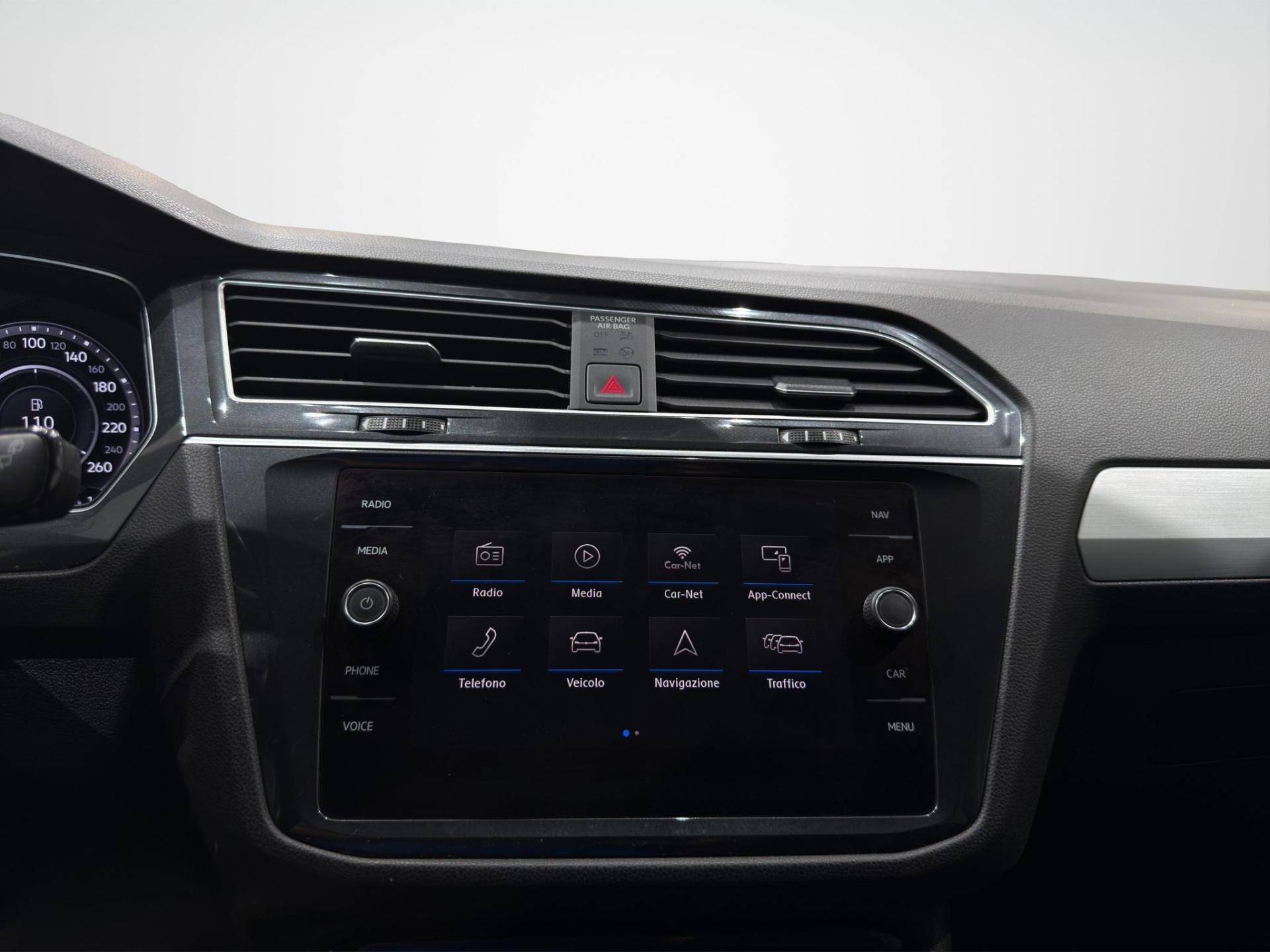 VOLKSWAGEN Tiguan Tiguan 2.0 tdi Style 4motion 150cv dsg usata in pronta consegna - Brandini