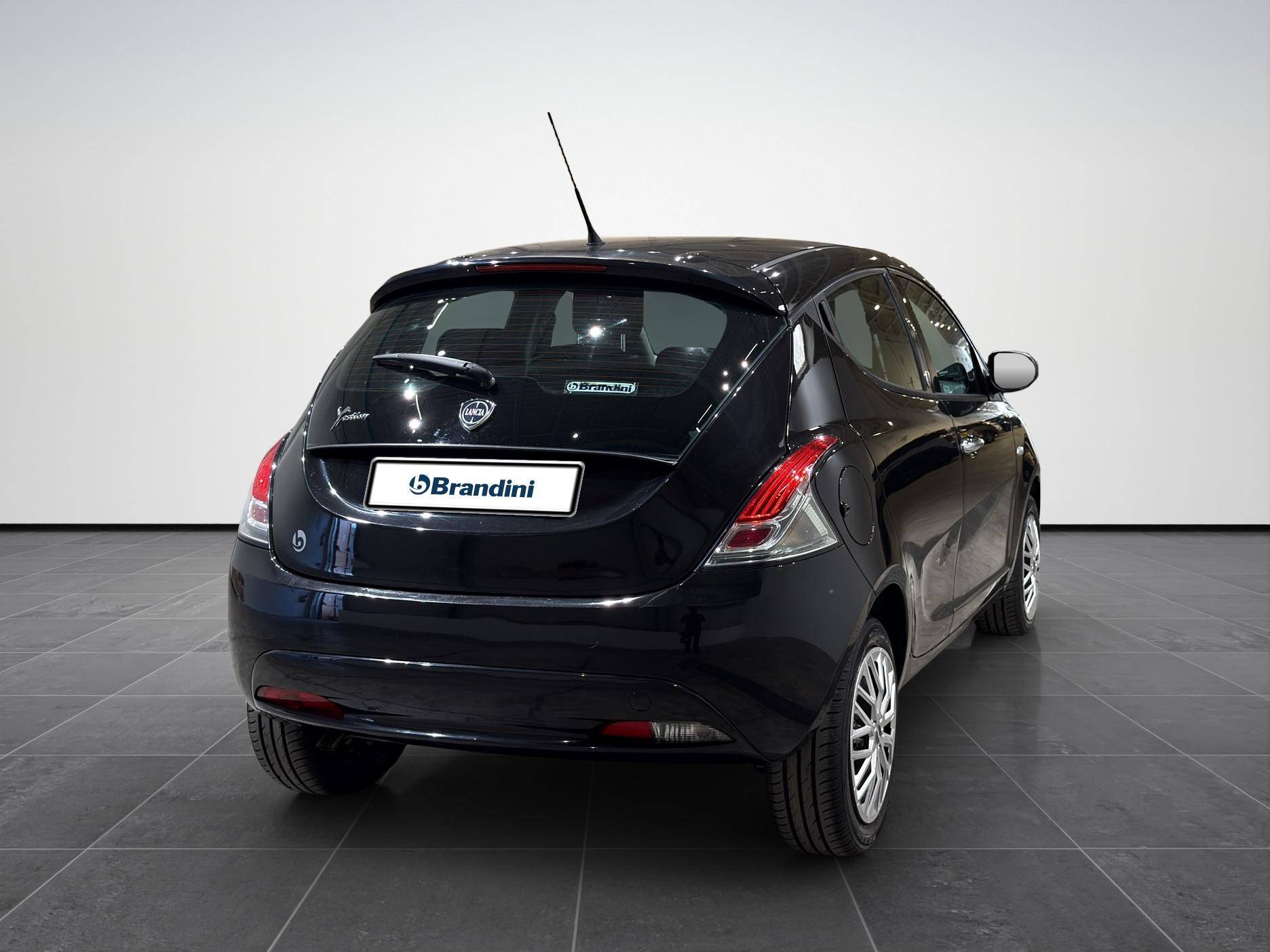 LANCIA Ypsilon Ypsilon 1.2 Silver ecochic Gpl 69cv usata in pronta consegna - Brandini