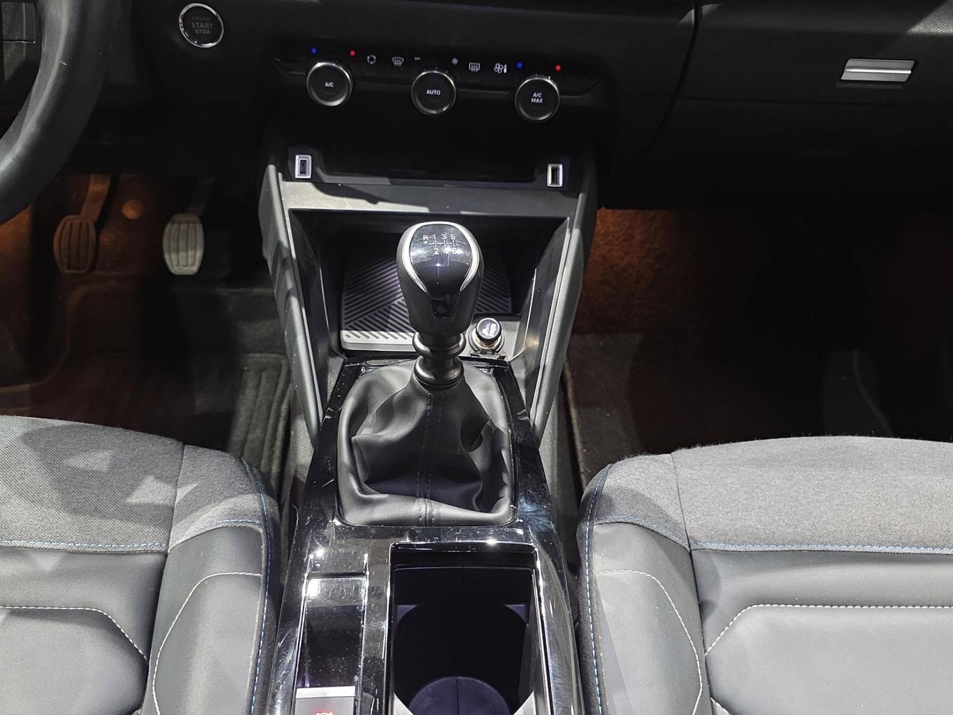 CITROEN C4 C4 1.2 puretech Shine s&s 130cv usata in pronta consegna - Brandini