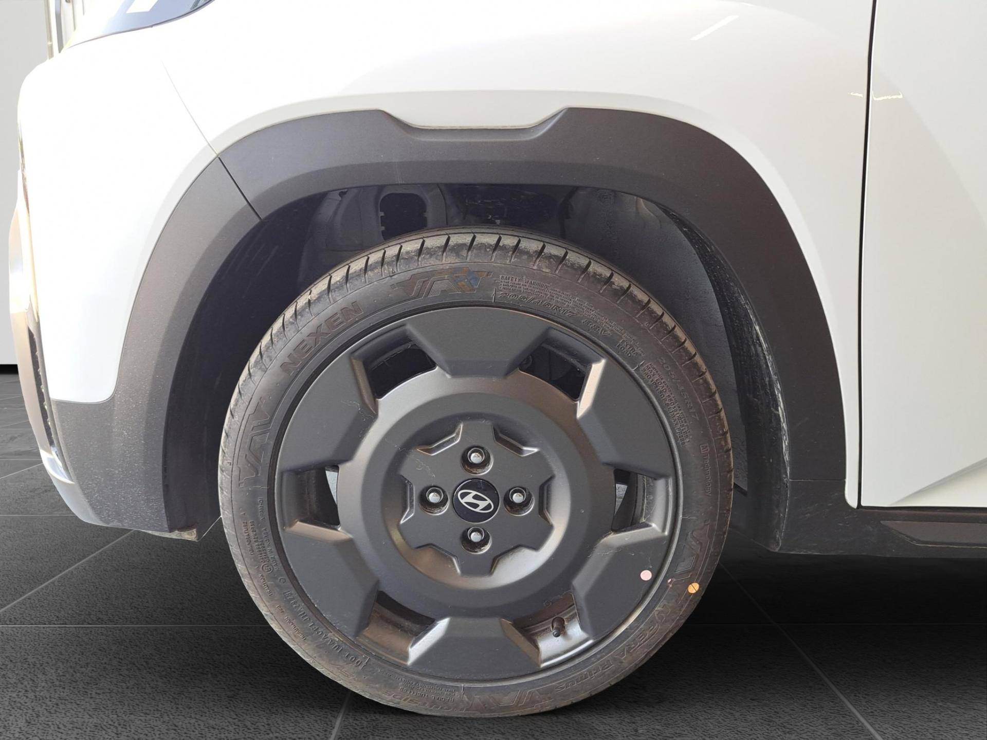 HYUNDAI Inster Inster Cross 49kWh Safety Pack usata in pronta consegna - Brandini