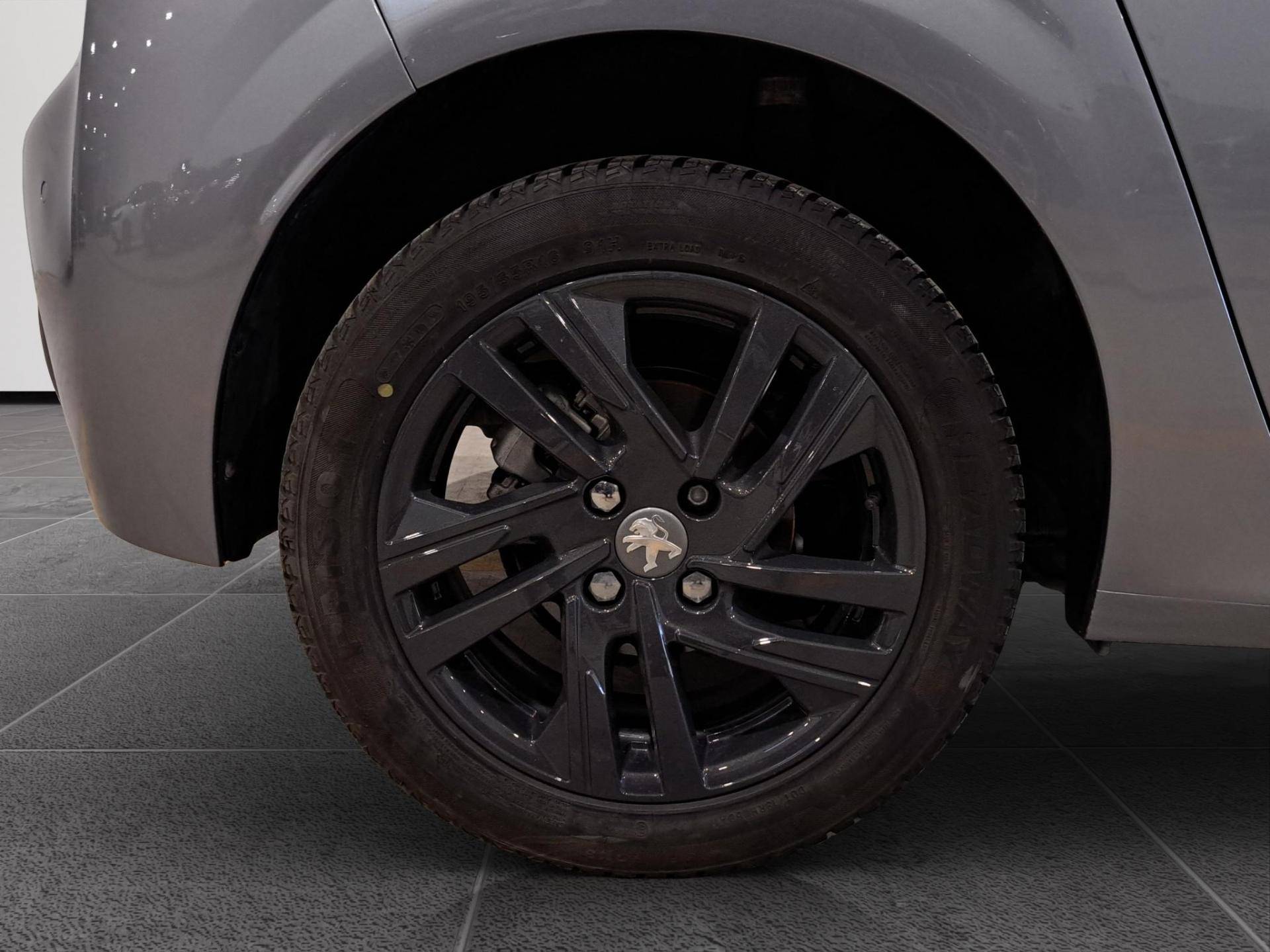 PEUGEOT 208 208 1.5 bluehdi Active Pack s&s 100cv usata in pronta consegna - Brandini