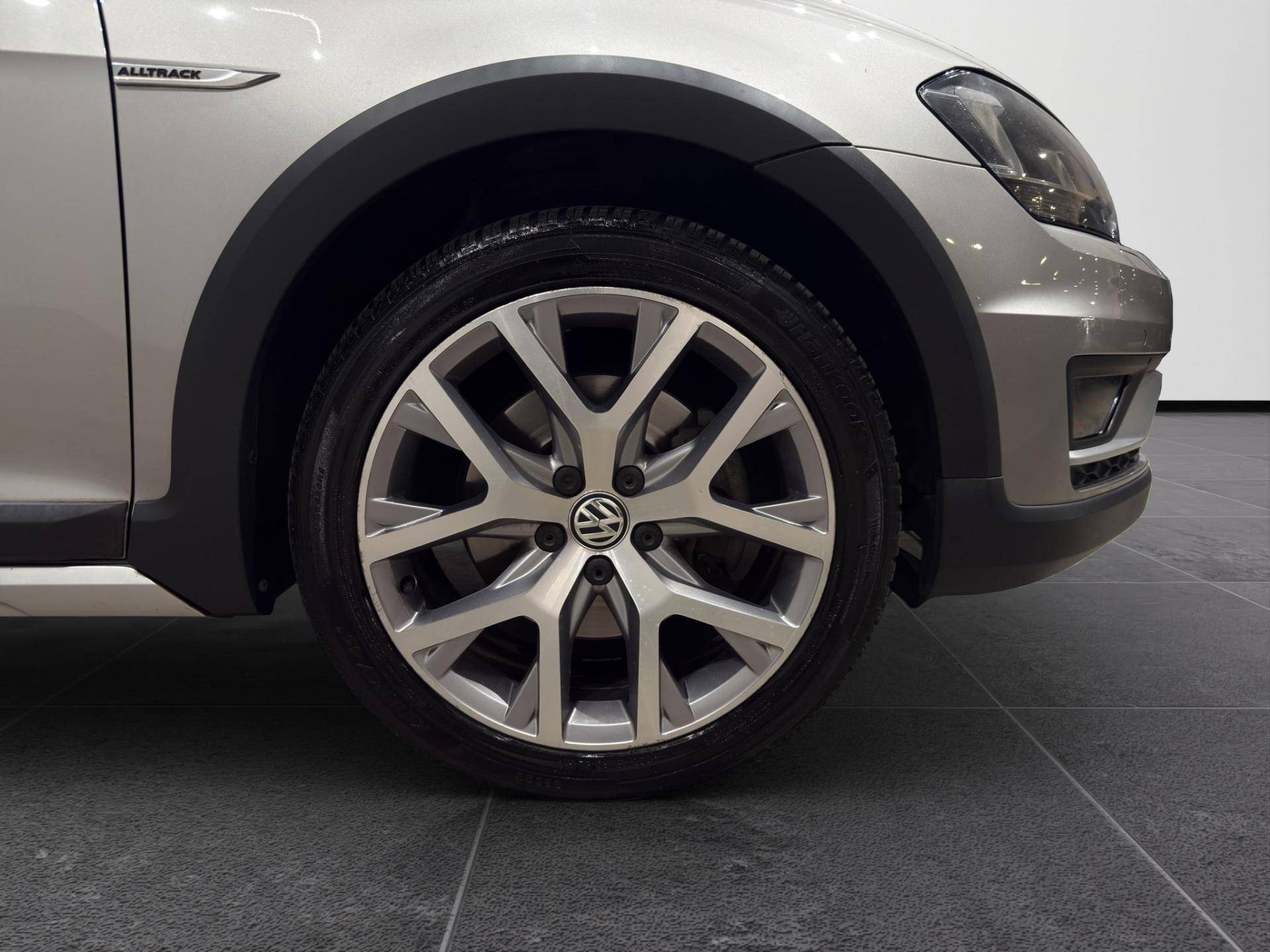 VOLKSWAGEN Golf Golf Alltrack 2.0 tdi Executive 184cv dsg usata in pronta consegna - Brandini