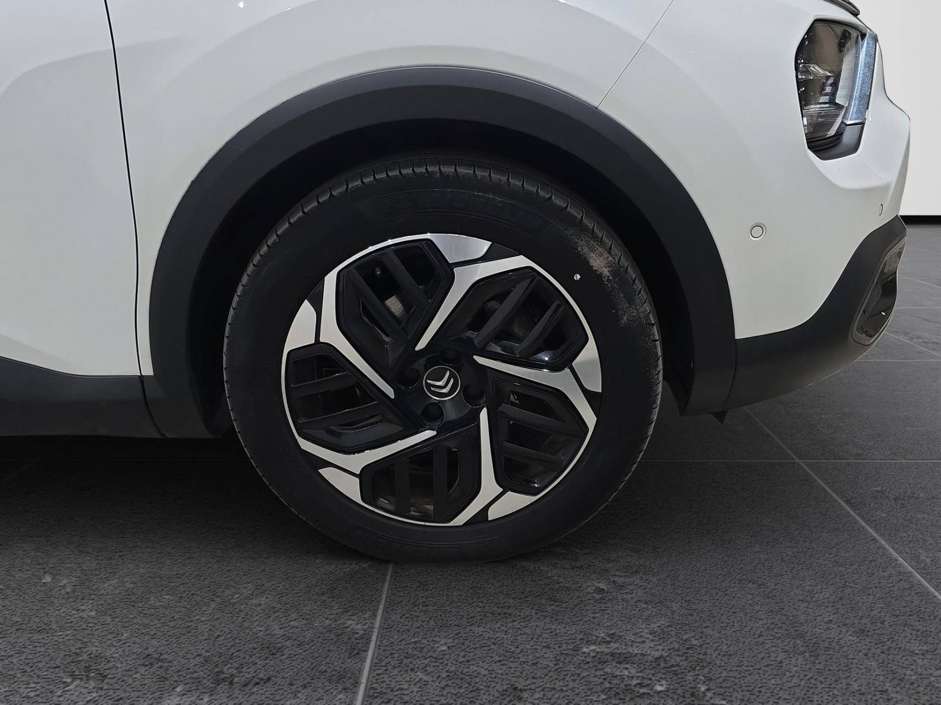 CITROEN C4 C4 1.2 puretech Shine s&s 130cv usata in pronta consegna - Brandini