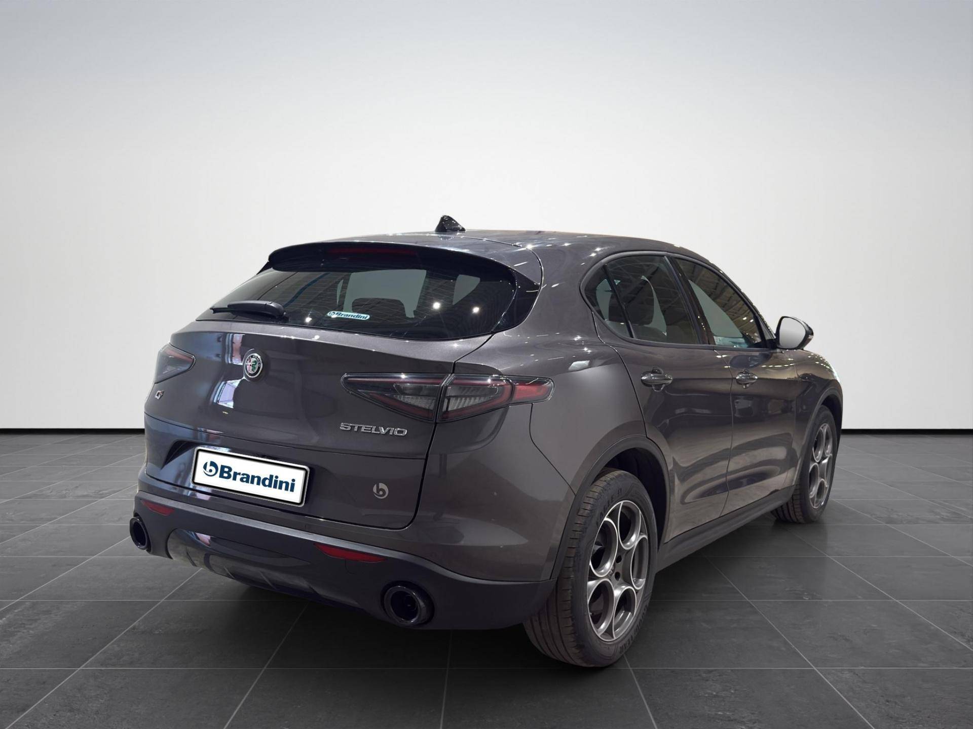 ALFA ROMEO Stelvio Stelvio 2.2 t Sprint Q4 210cv auto usata in pronta consegna - Brandini