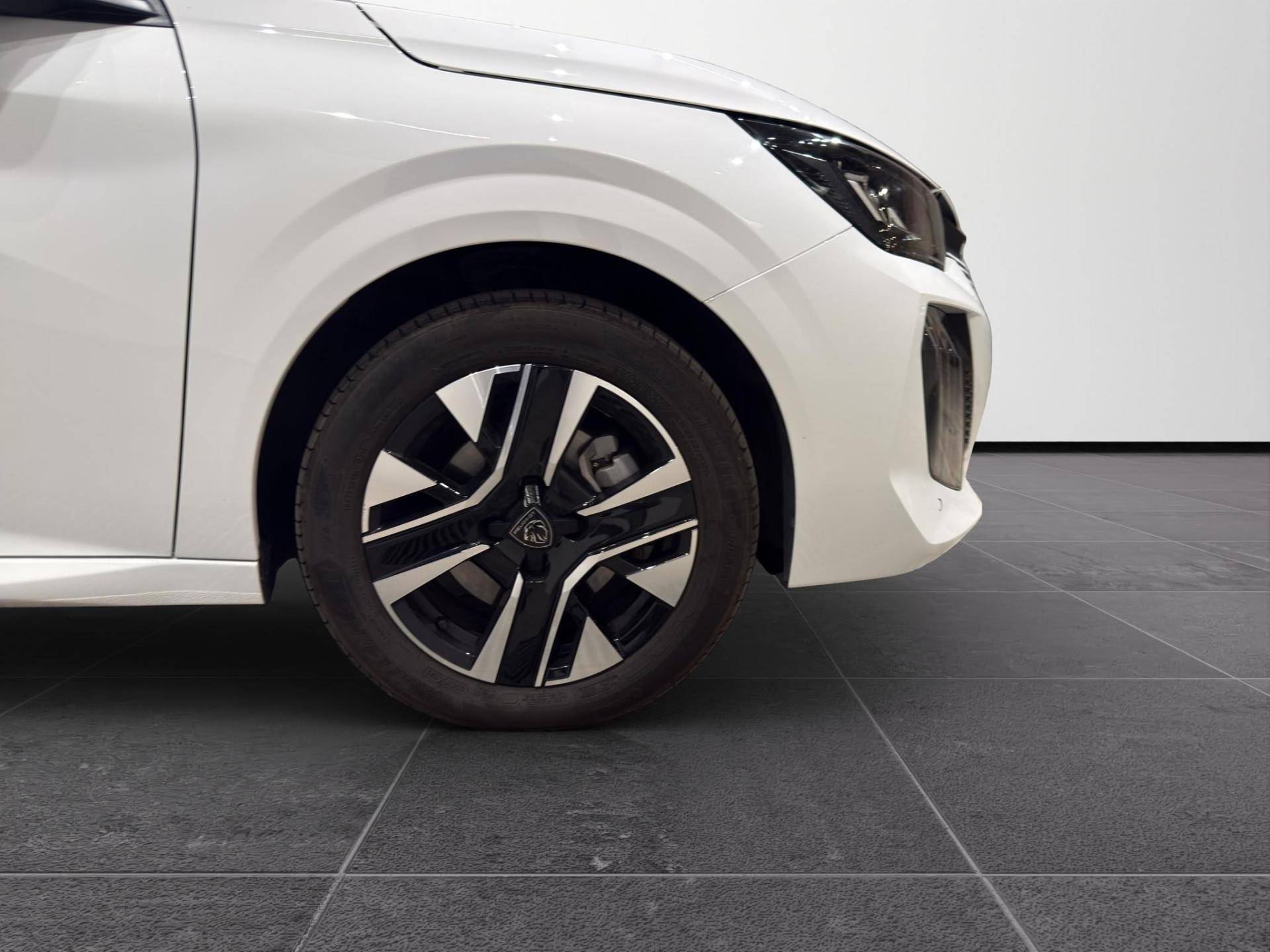 PEUGEOT 208 208 1.2 hybrid Allure 145cv e-dcs 6 usata in pronta consegna - Brandini